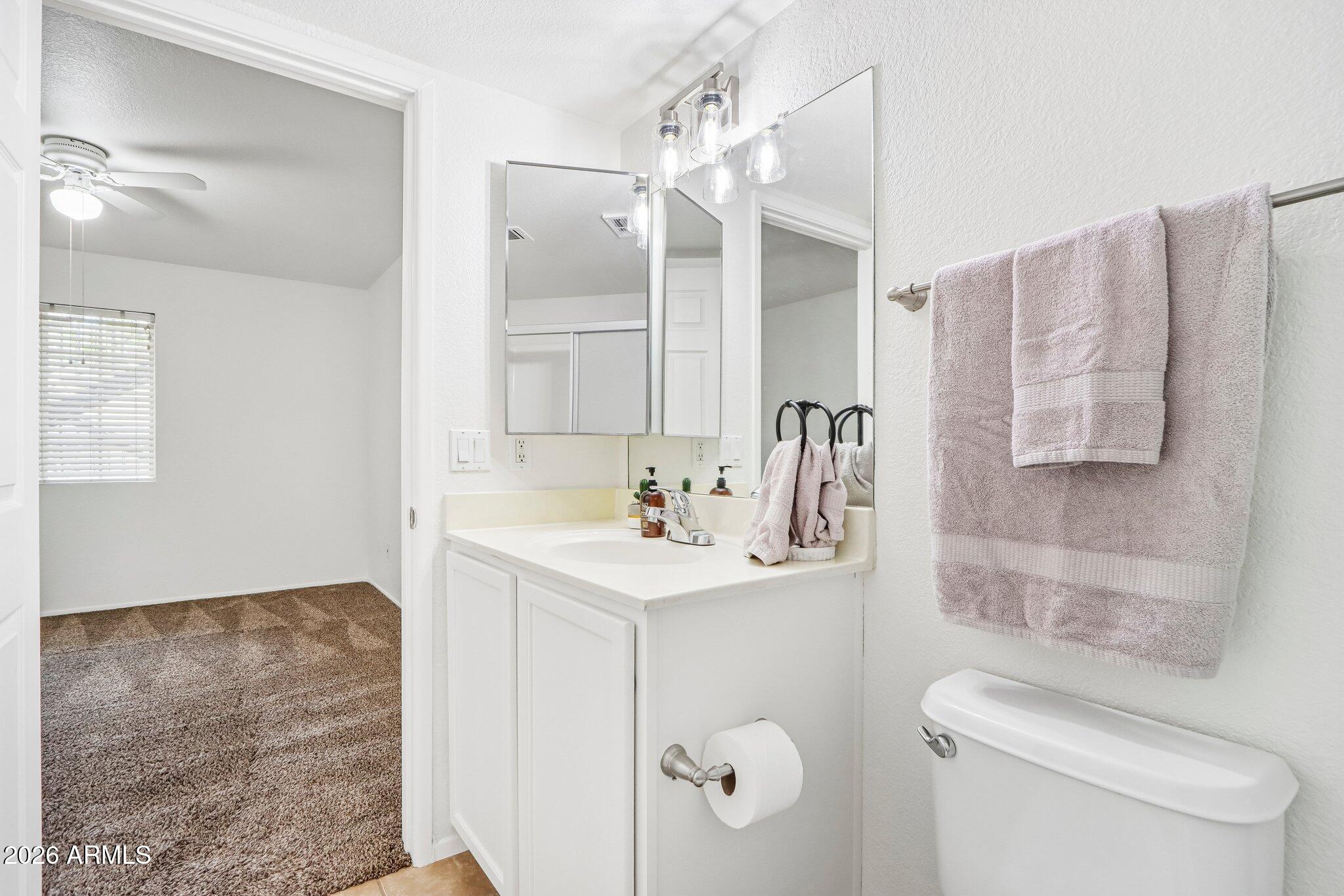1720 E THUNDERBIRD Road 1086