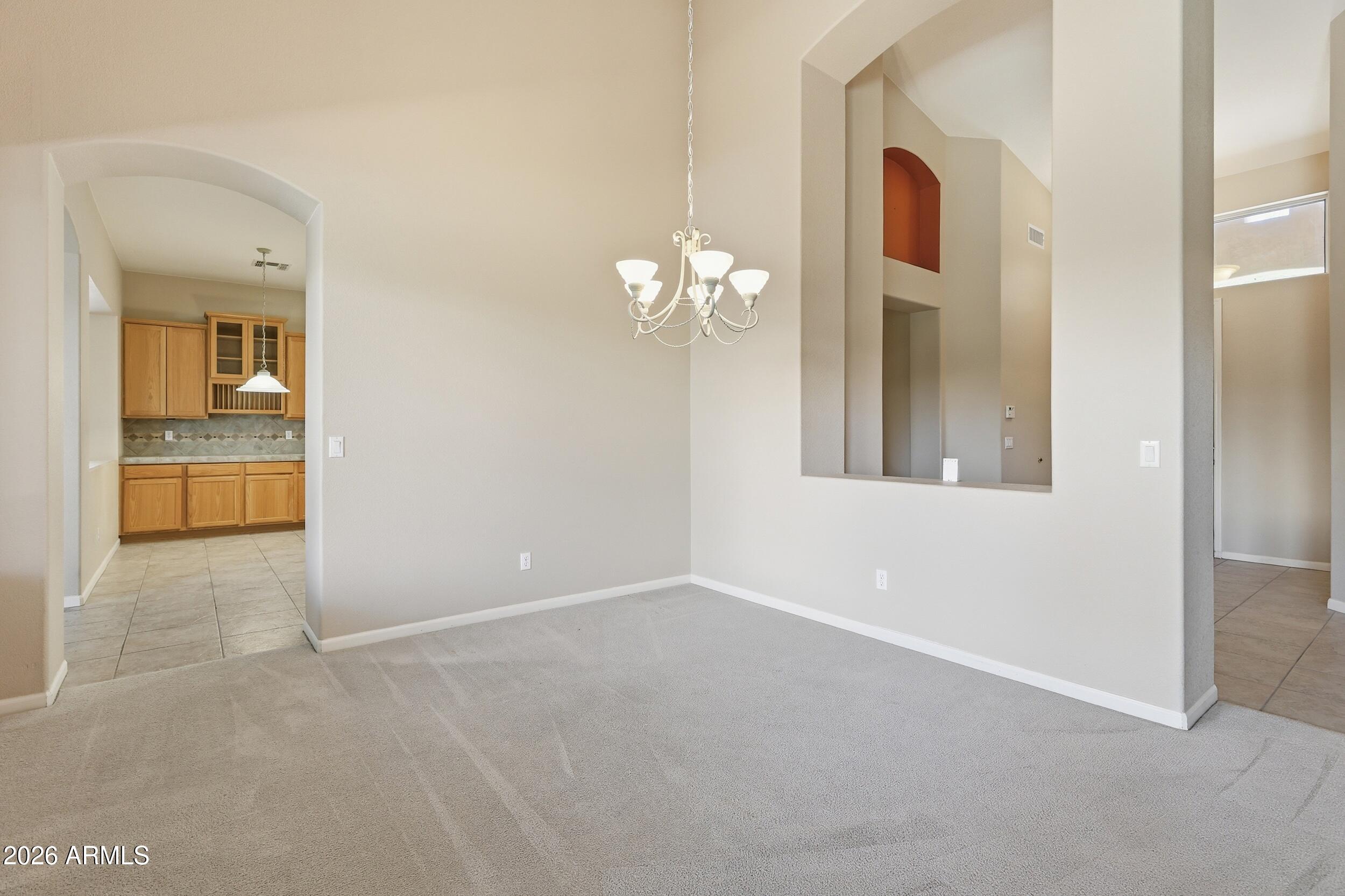 8056 W LOUISE Drive