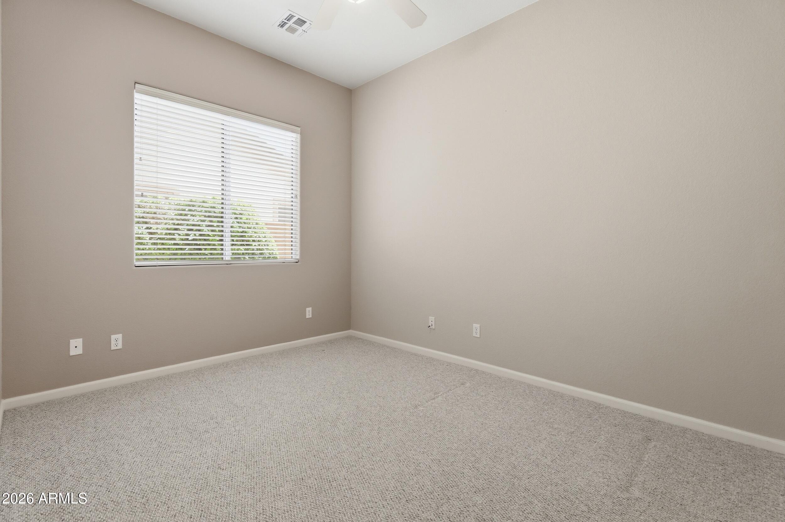 8056 W LOUISE Drive