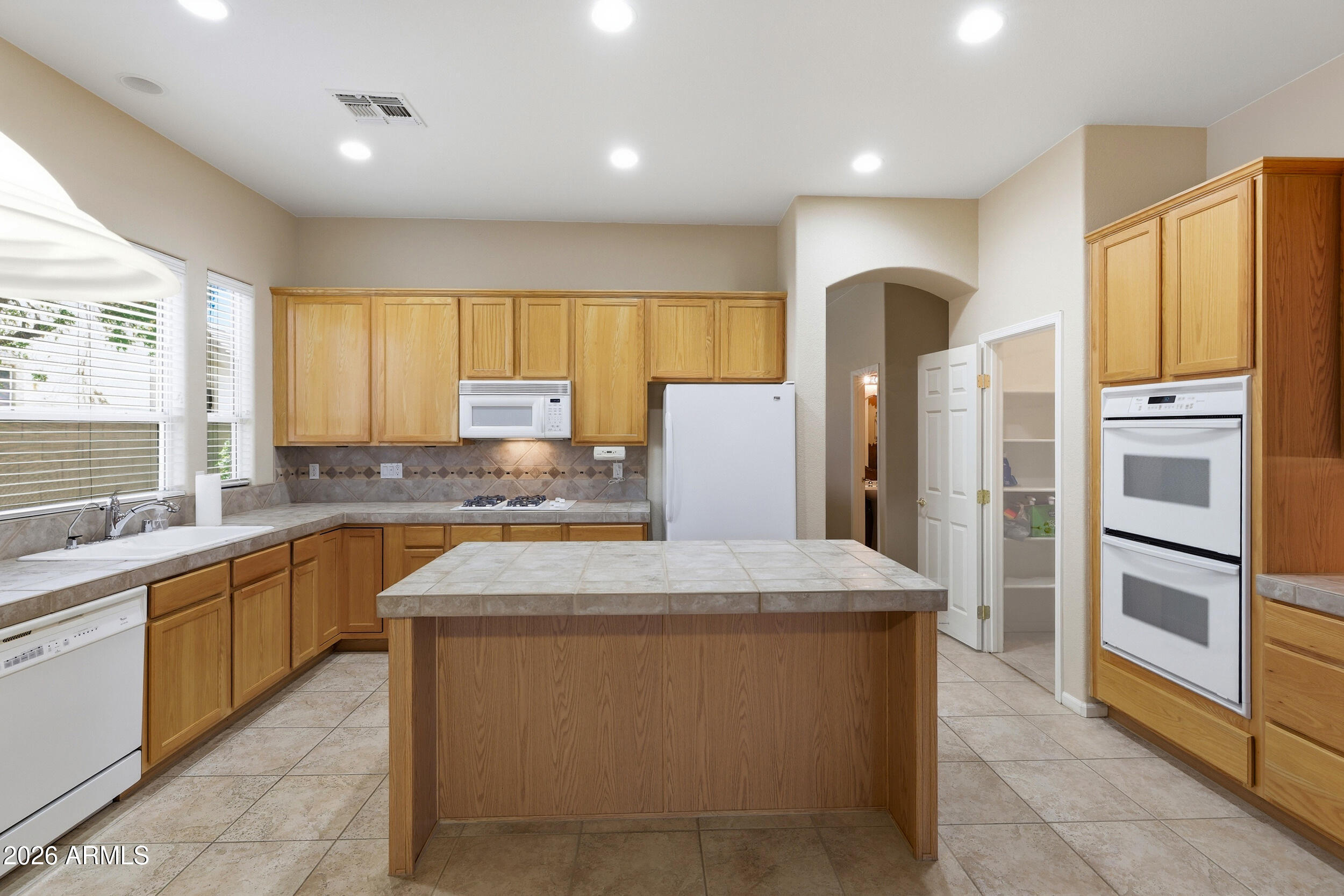 8056 W LOUISE Drive