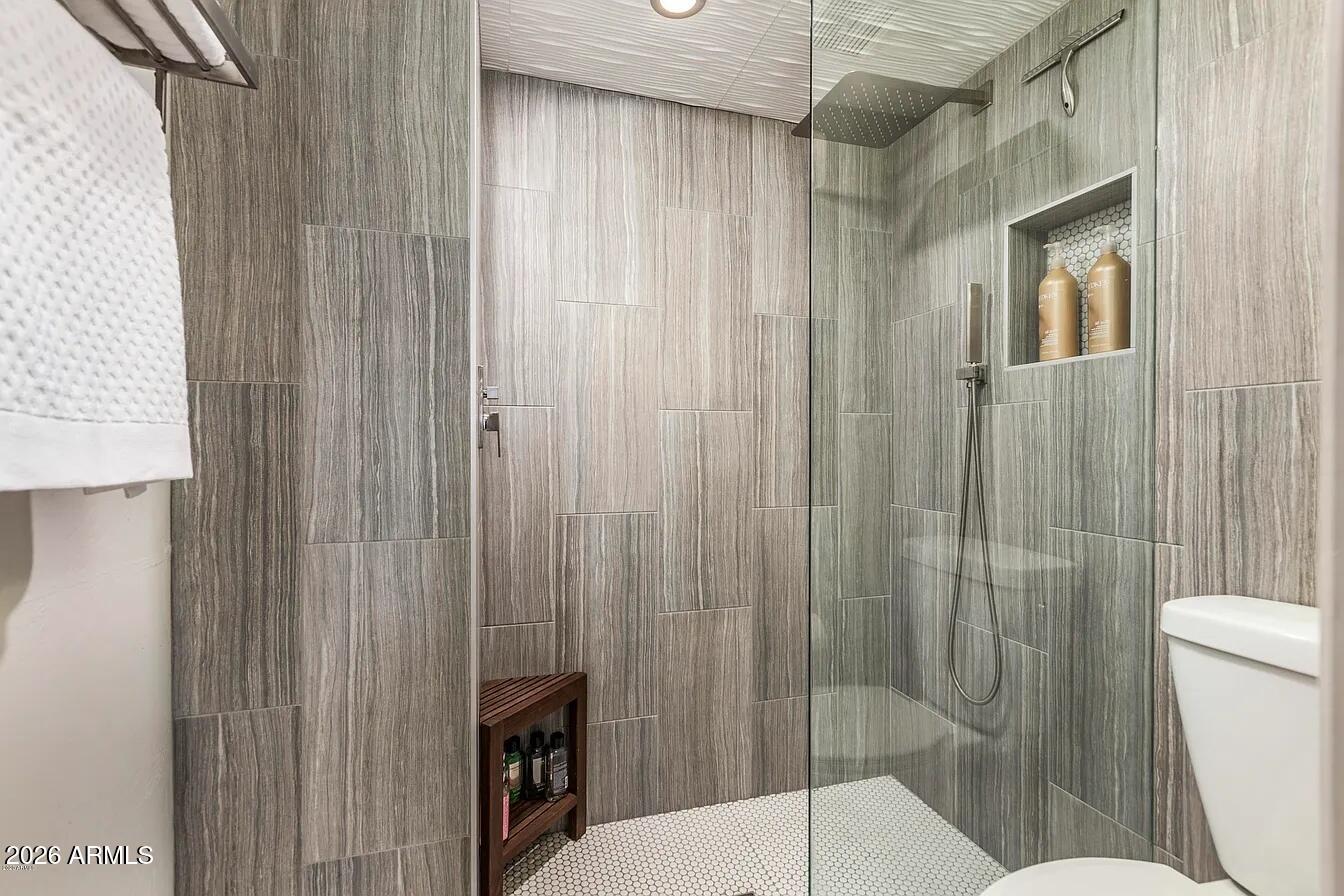 5402 E Windsor Avenue Unit 17