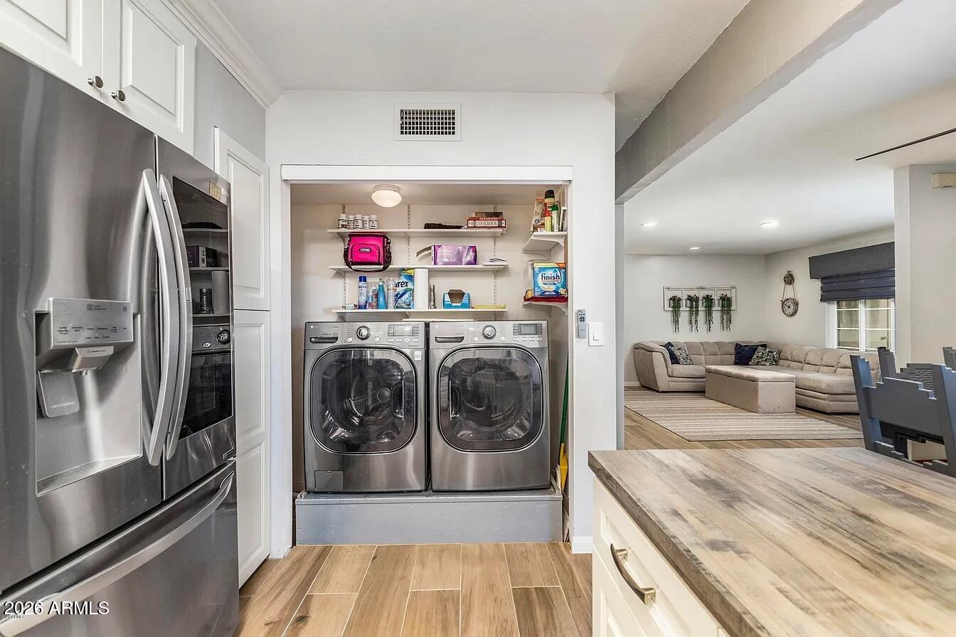 5402 E Windsor Avenue Unit 17