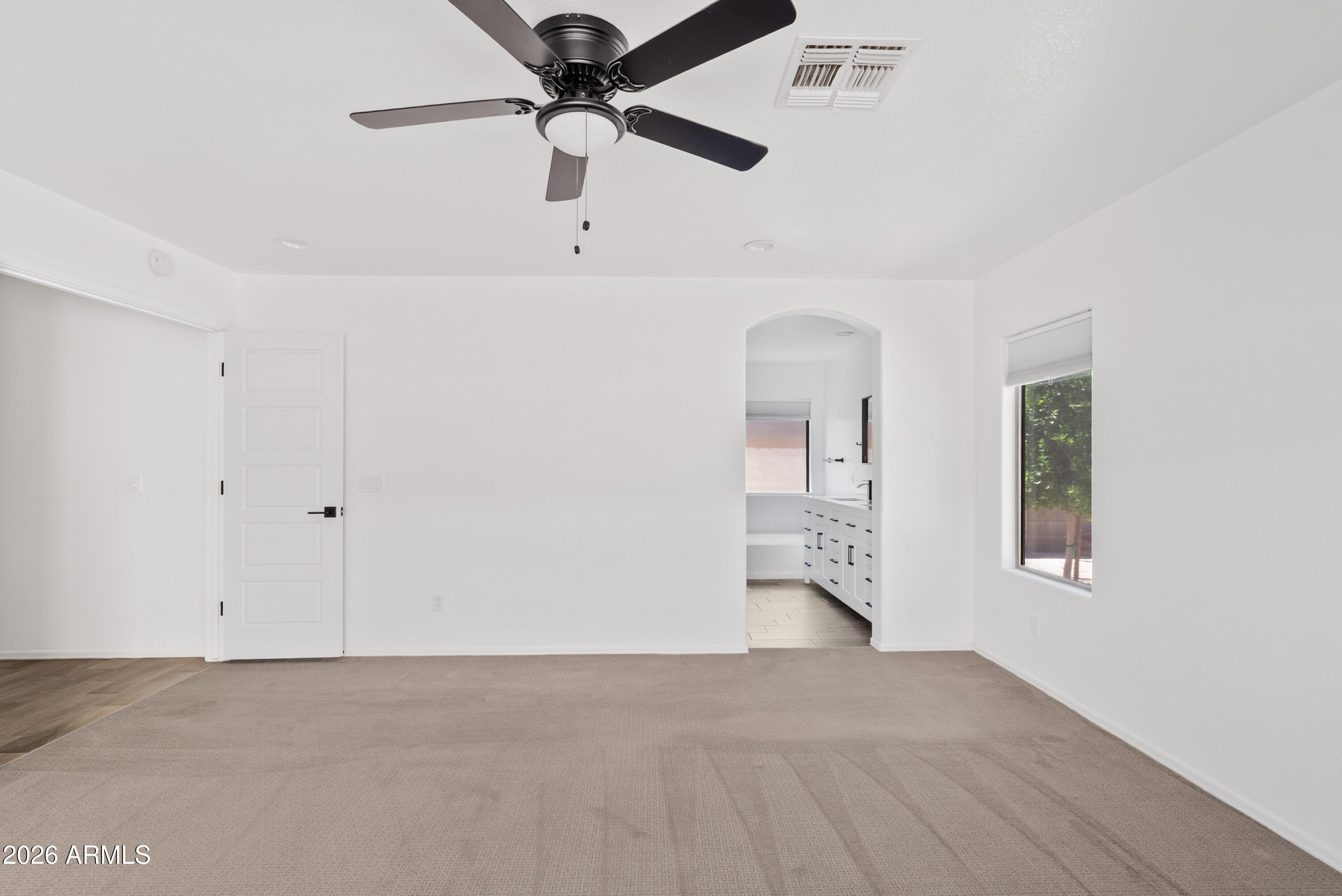 6536 W DESERT HOLLOW Drive
