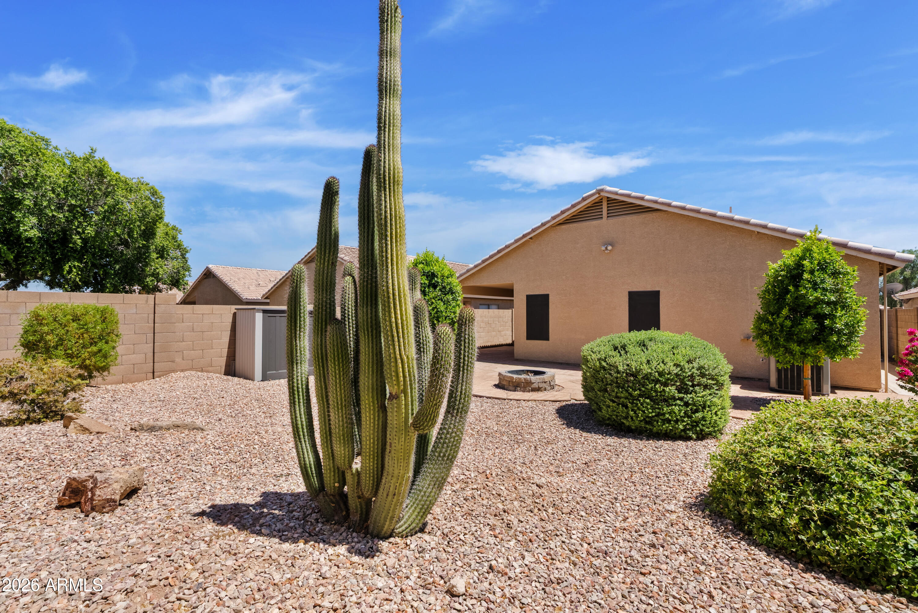 6536 W DESERT HOLLOW Drive