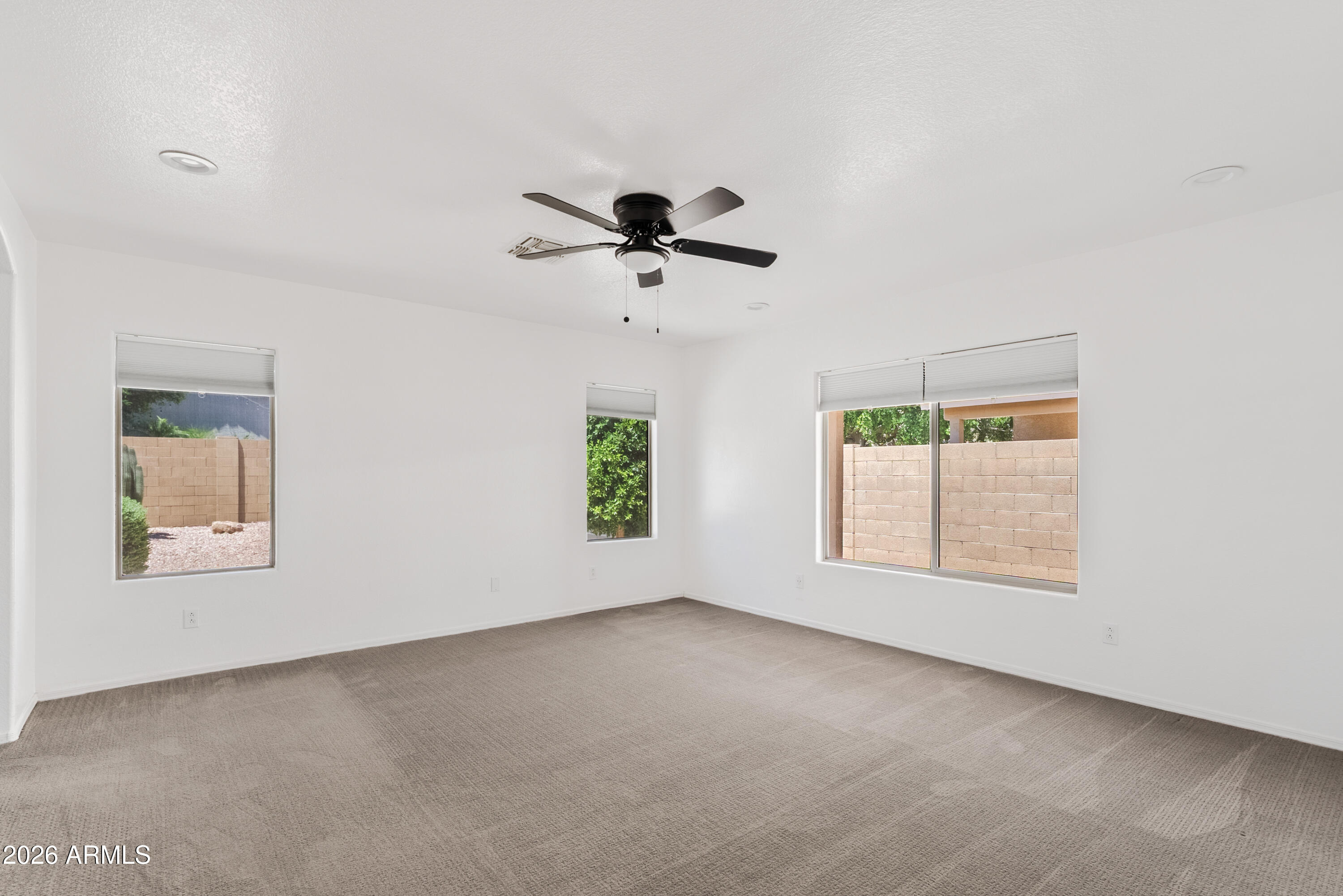 6536 W DESERT HOLLOW Drive