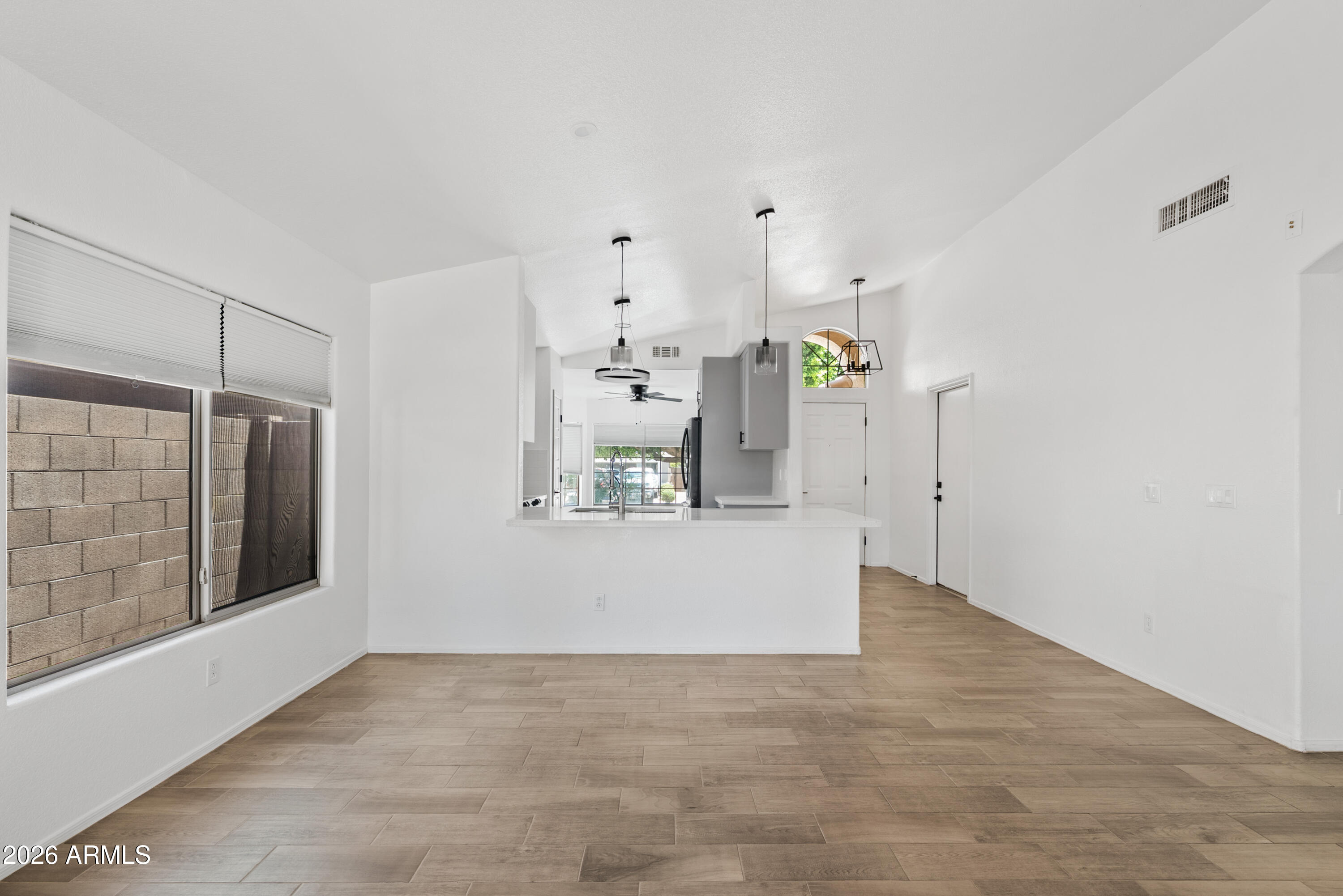 6536 W DESERT HOLLOW Drive