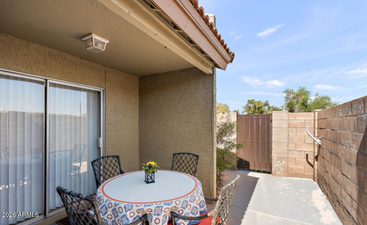 222 W BROWN Road 57
