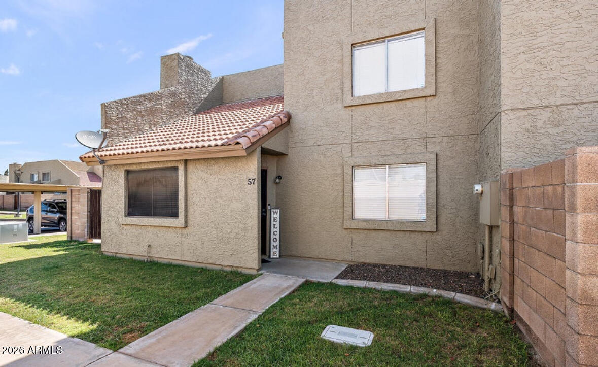 222 W BROWN Road 57