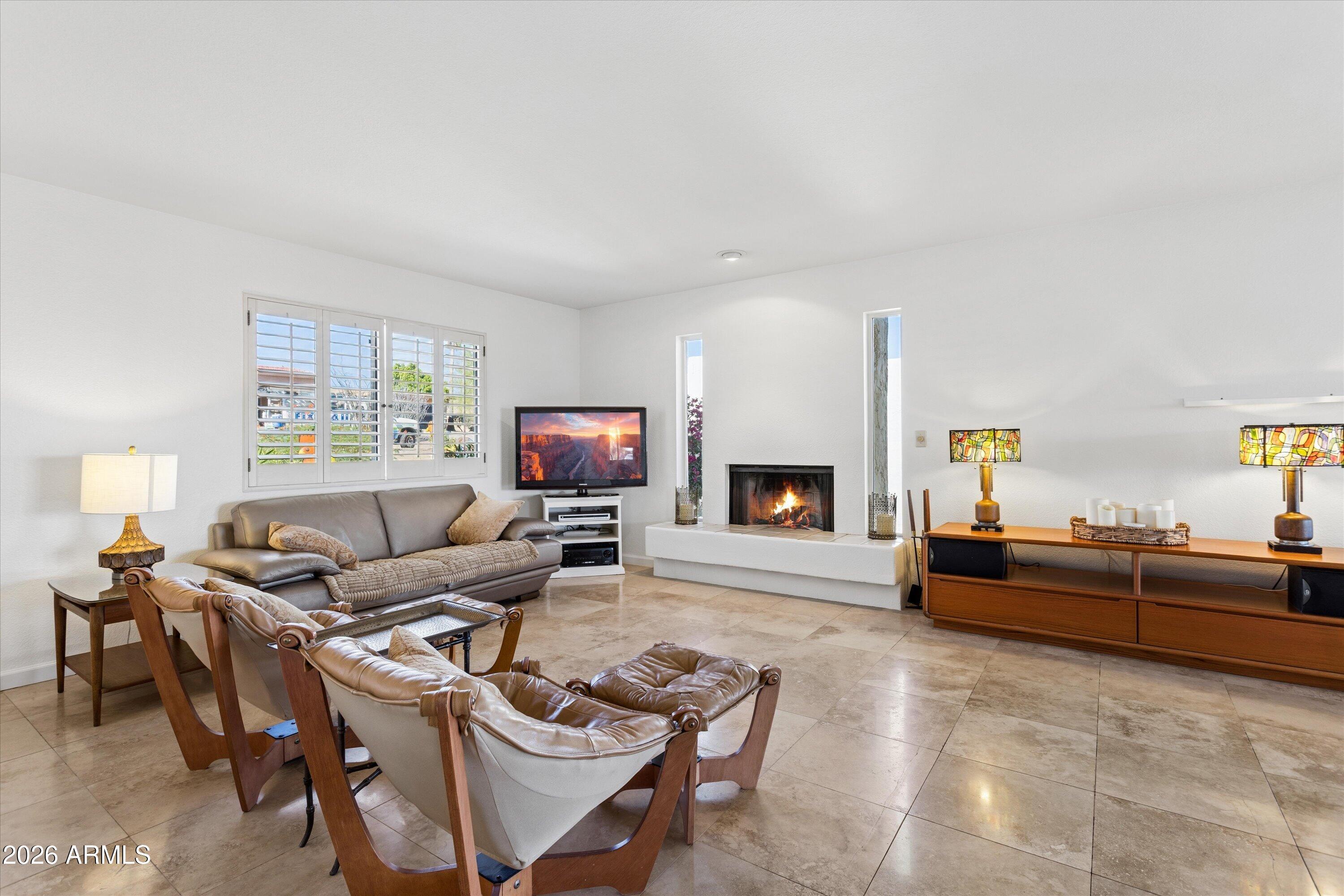 15609 E MUSTANG Drive
