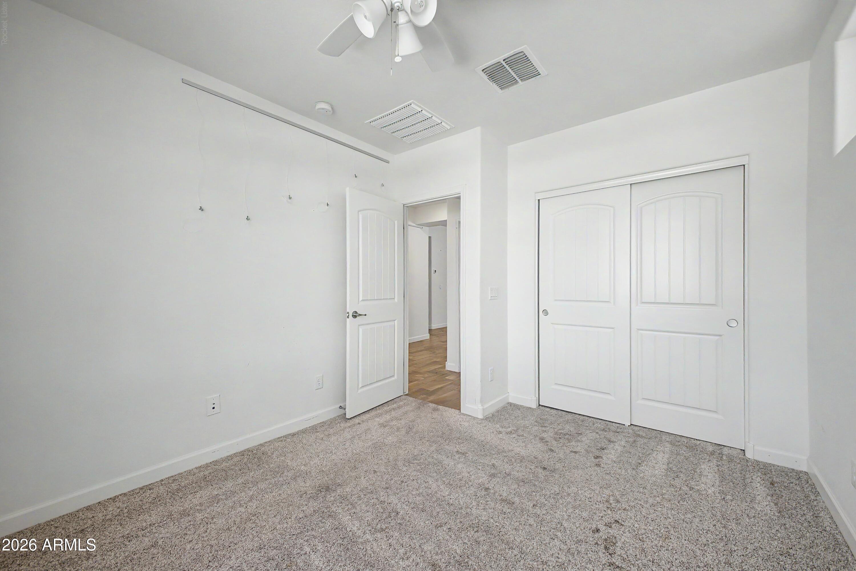 4105 E HOOT OWL Trail
