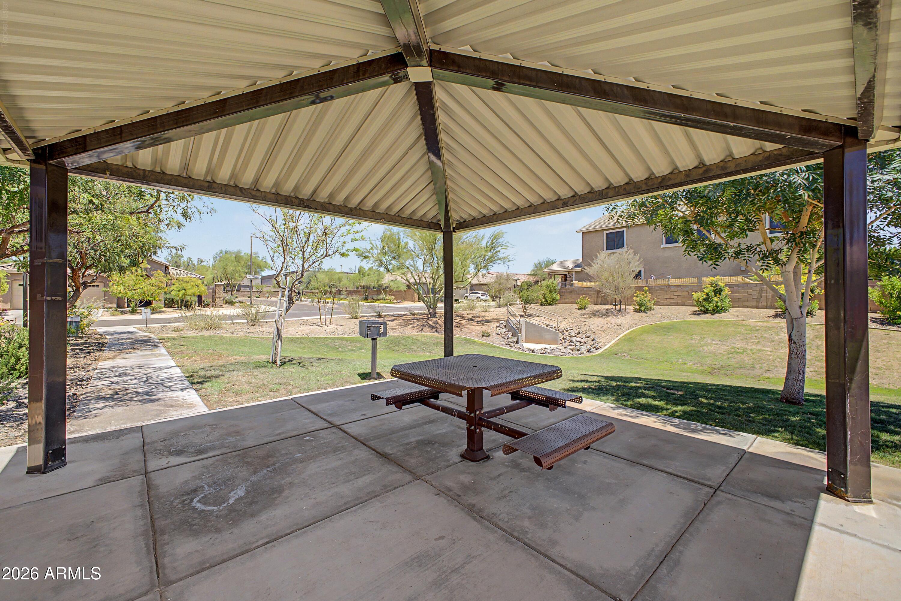 4105 E HOOT OWL Trail
