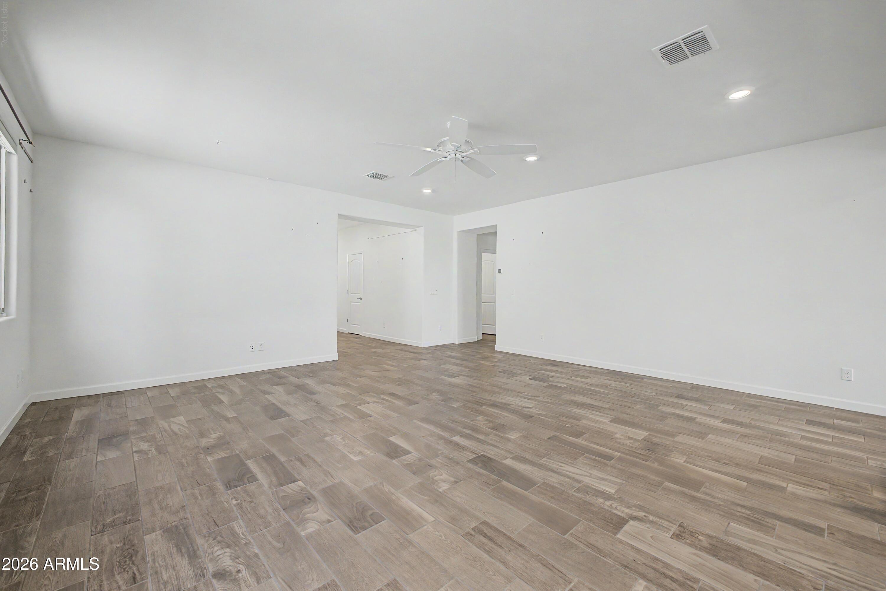 4105 E HOOT OWL Trail