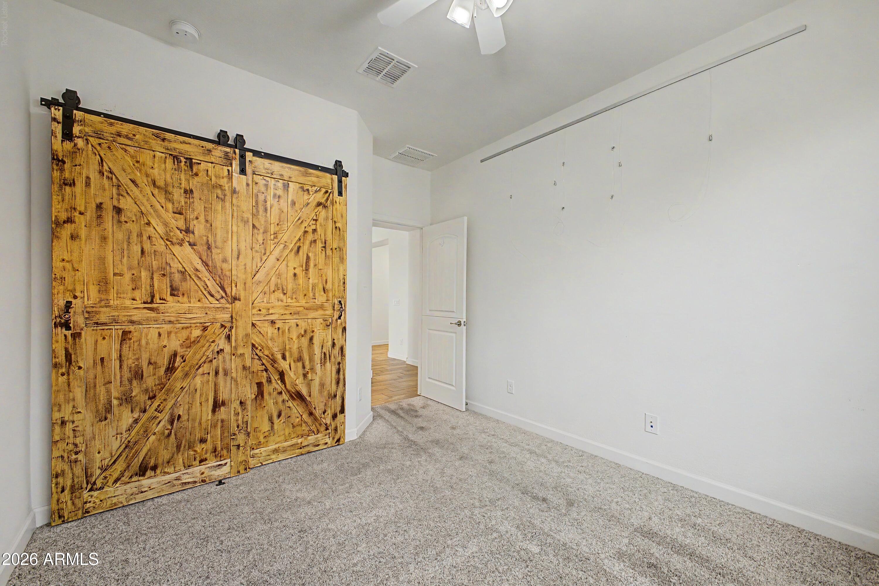 4105 E HOOT OWL Trail