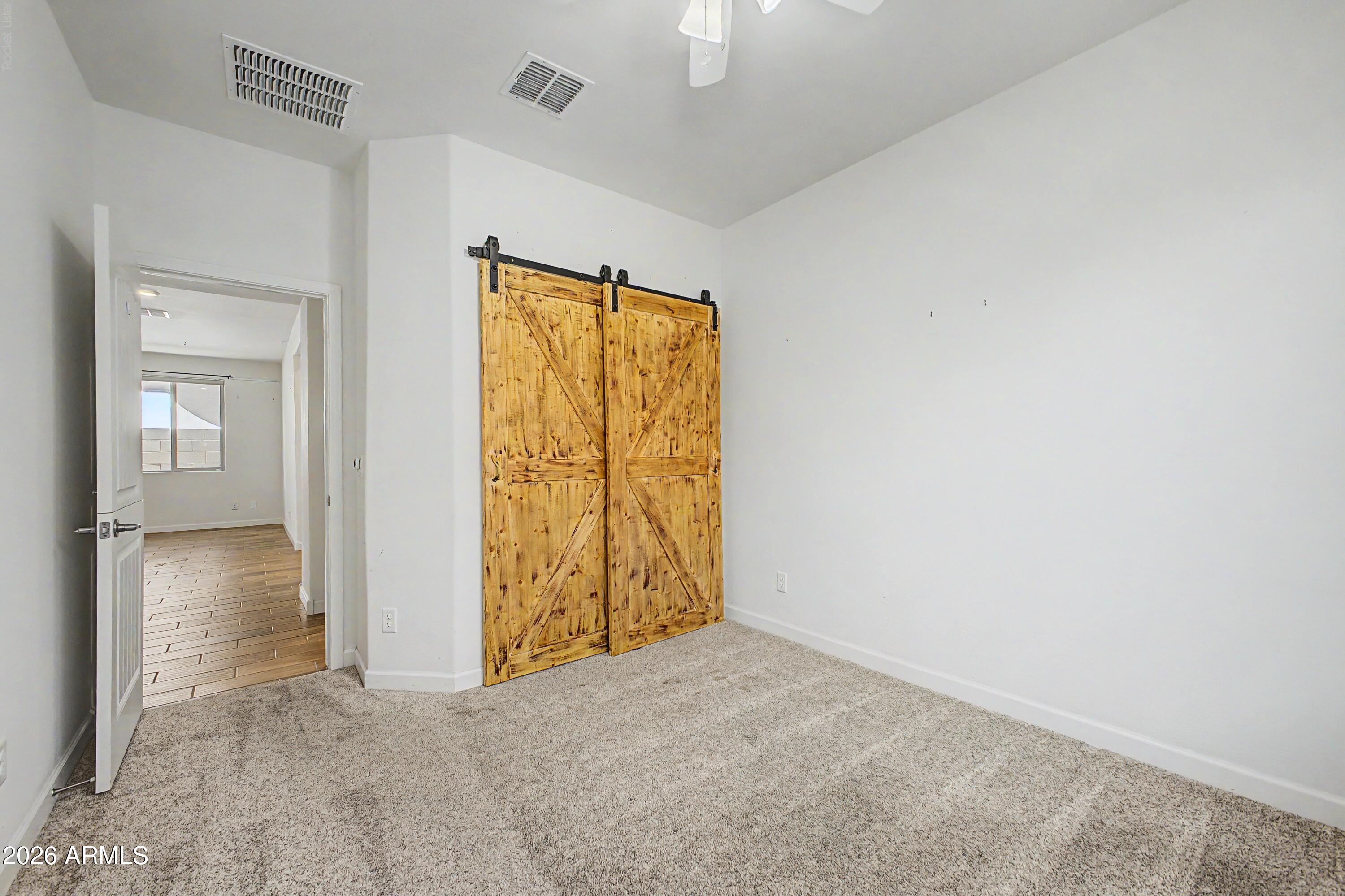 4105 E HOOT OWL Trail