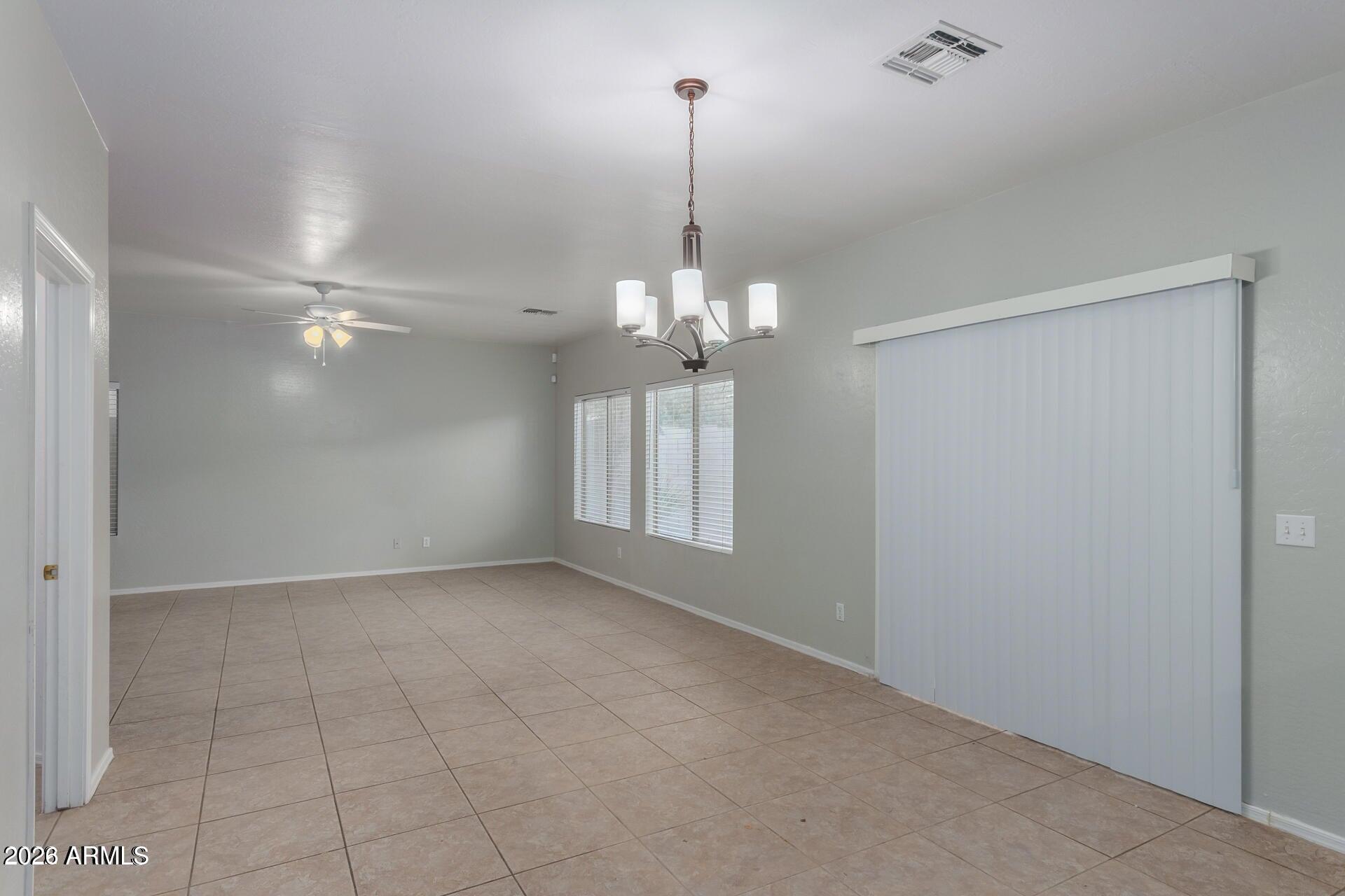 2739 E INDIAN WELLS Place