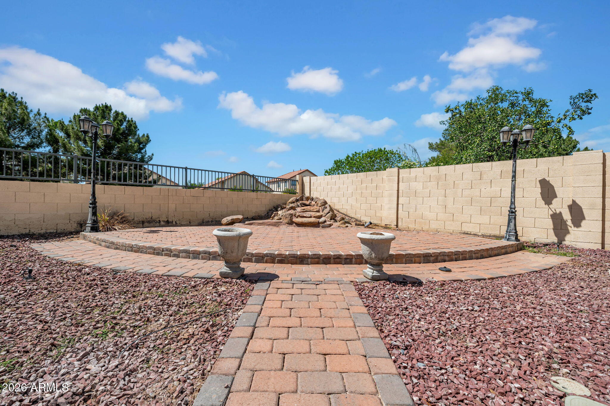7604 N 87TH Drive