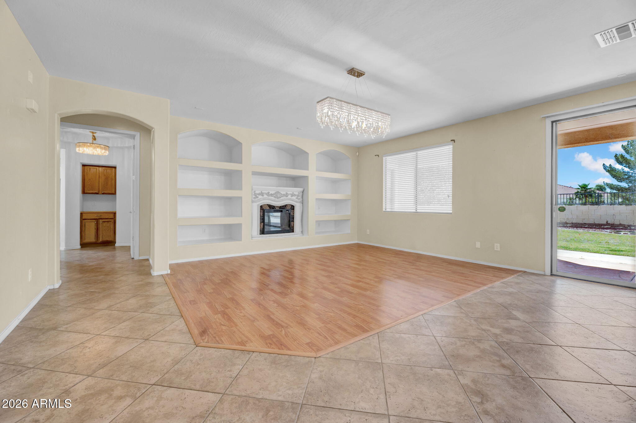 7604 N 87TH Drive