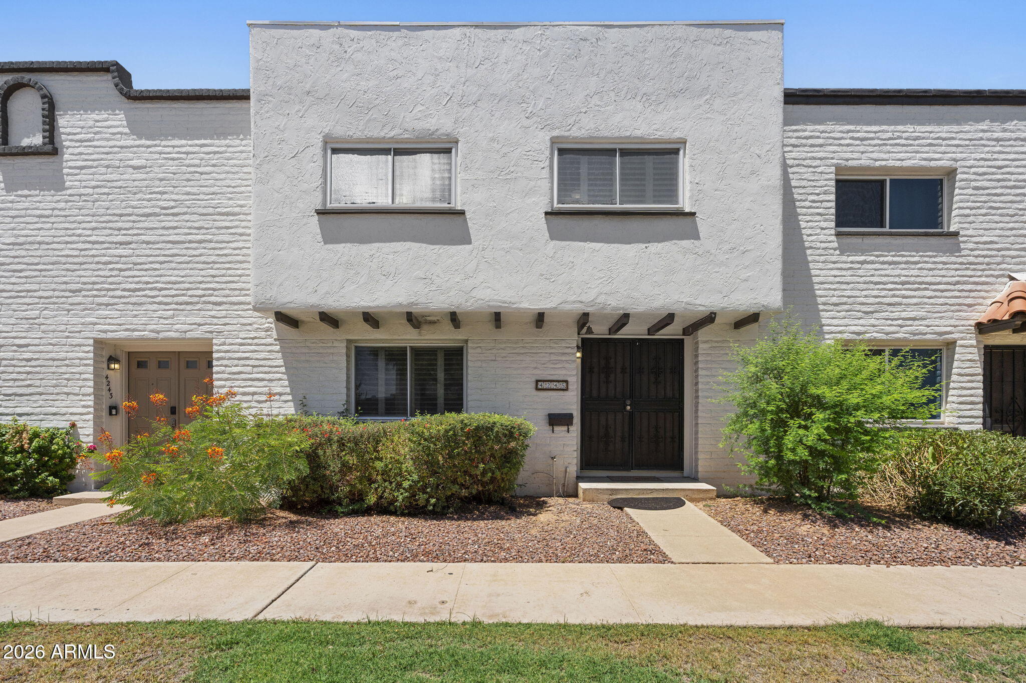 4245 N MILLER Road