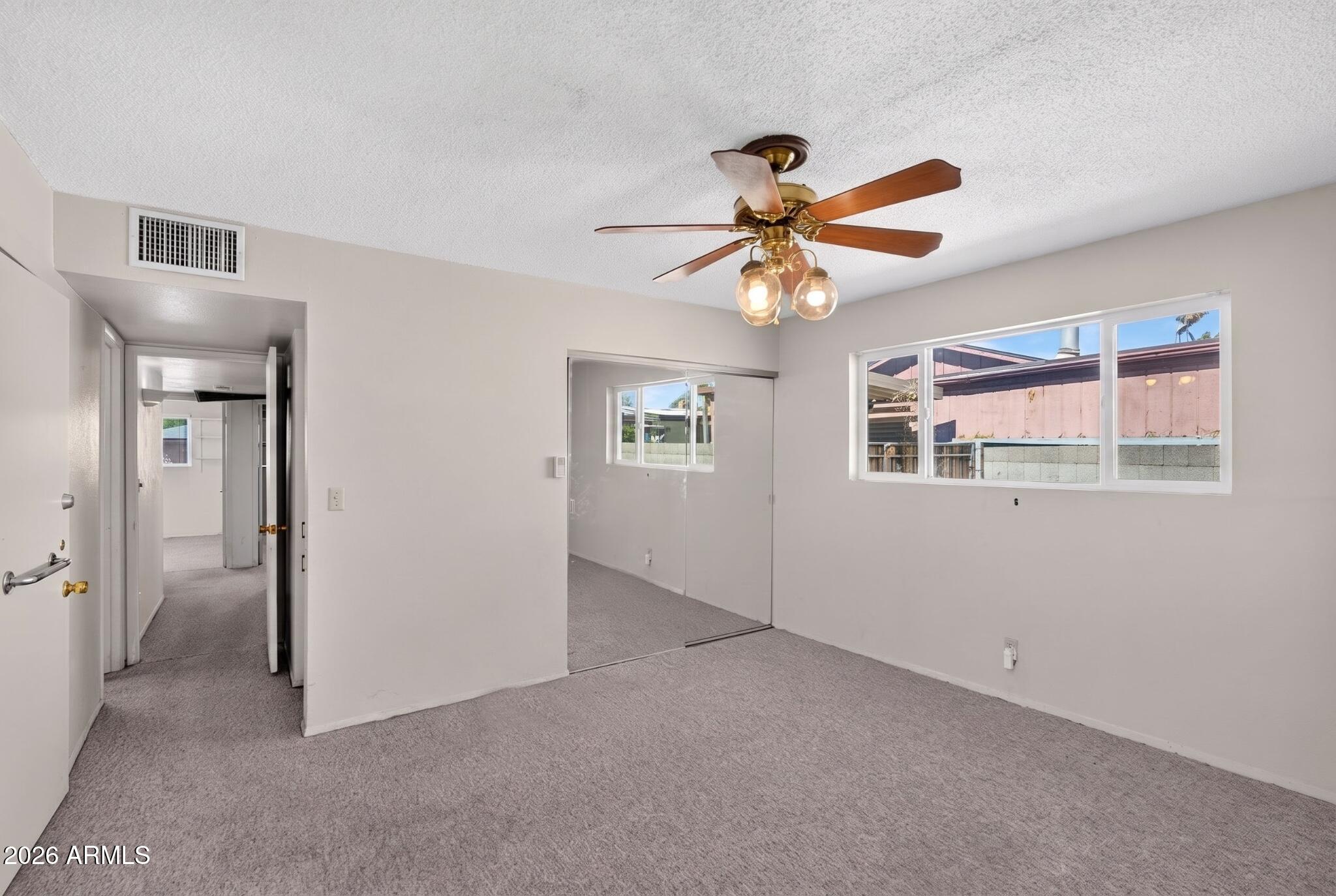 3311 W PARADISE Drive