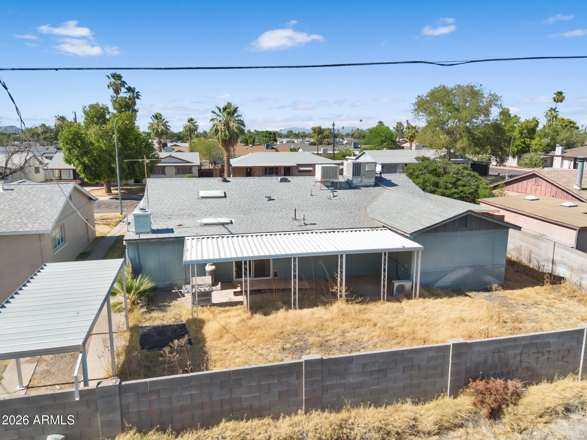 3311 W PARADISE Drive