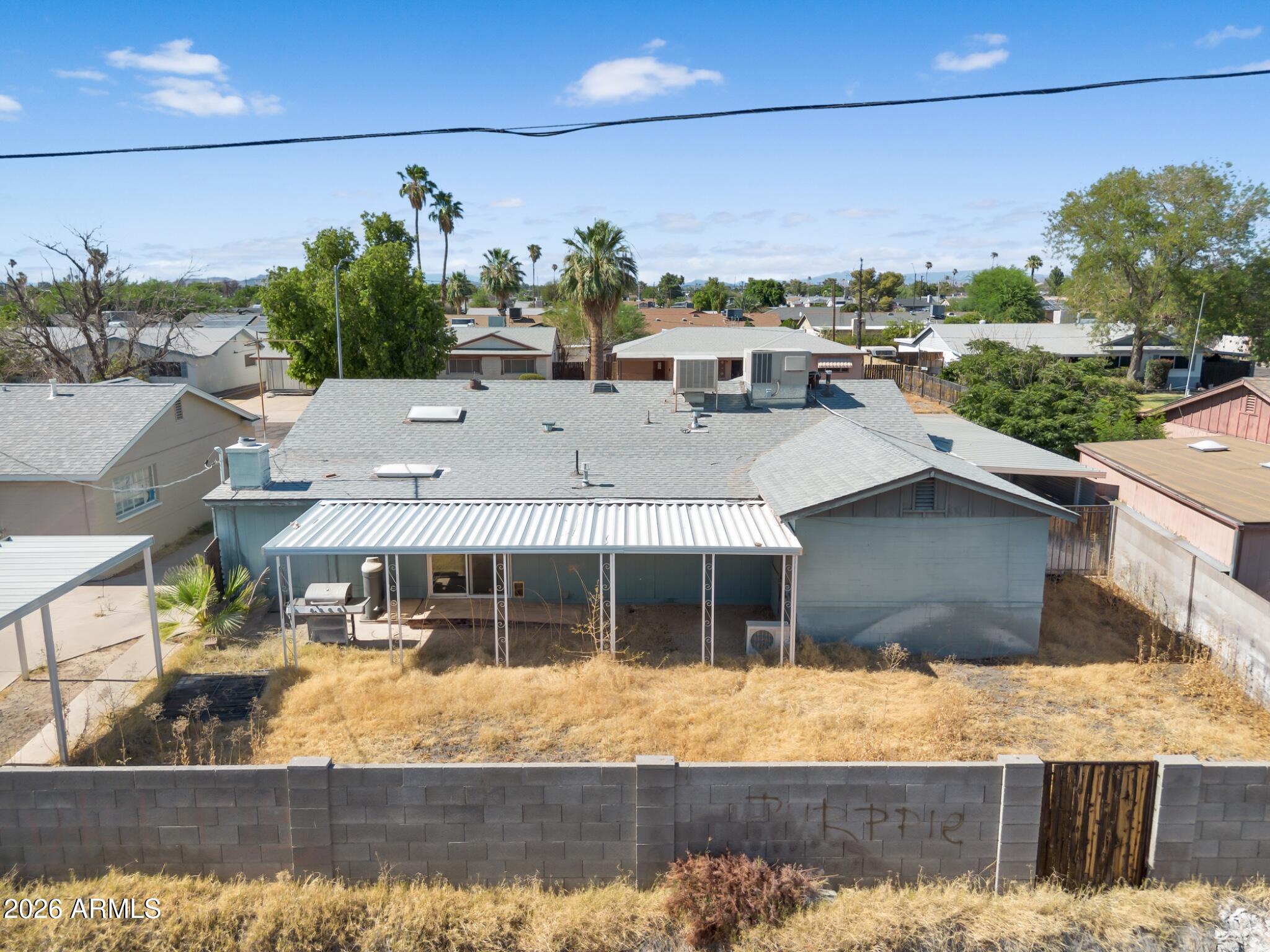 3311 W PARADISE Drive