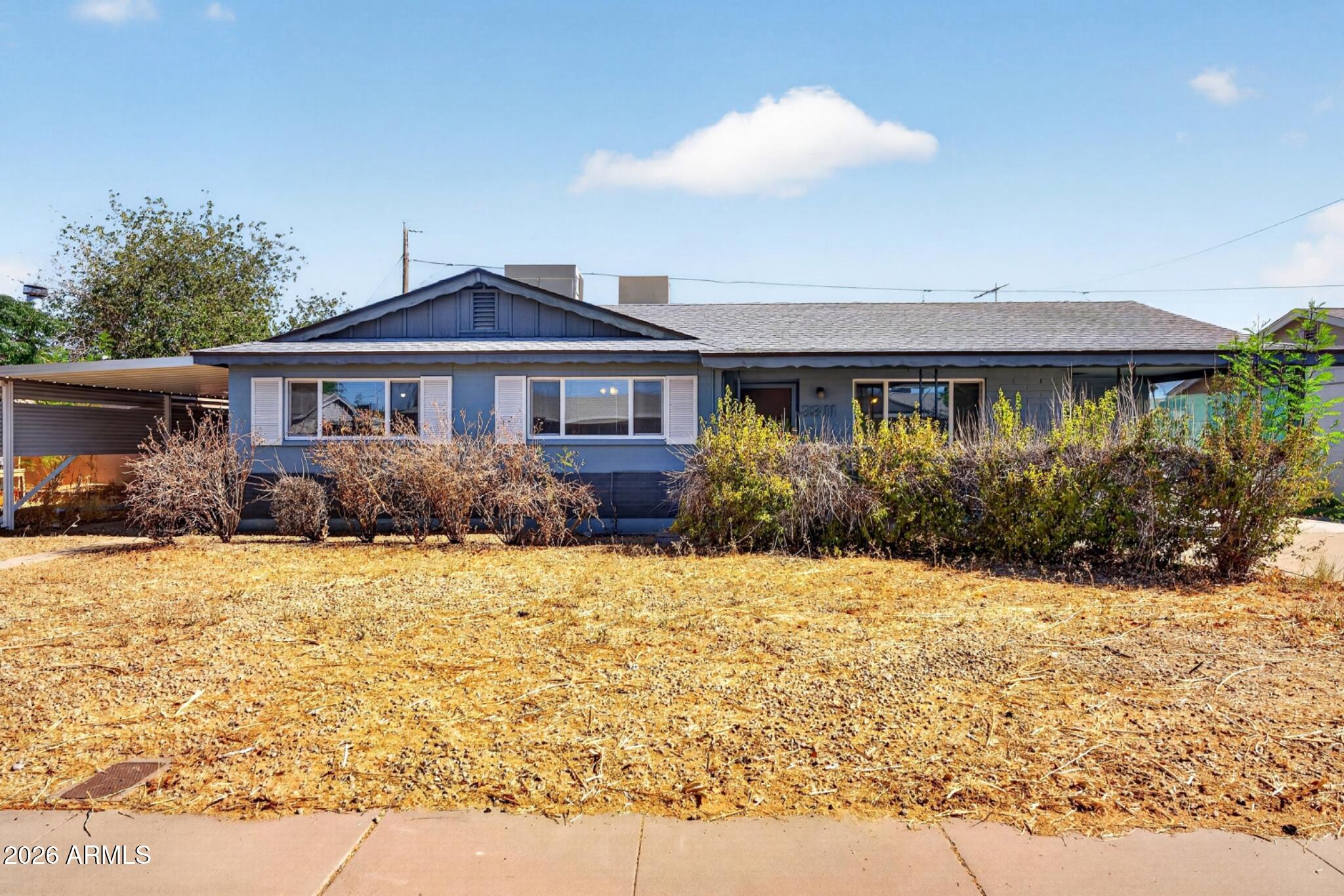 3311 W PARADISE Drive