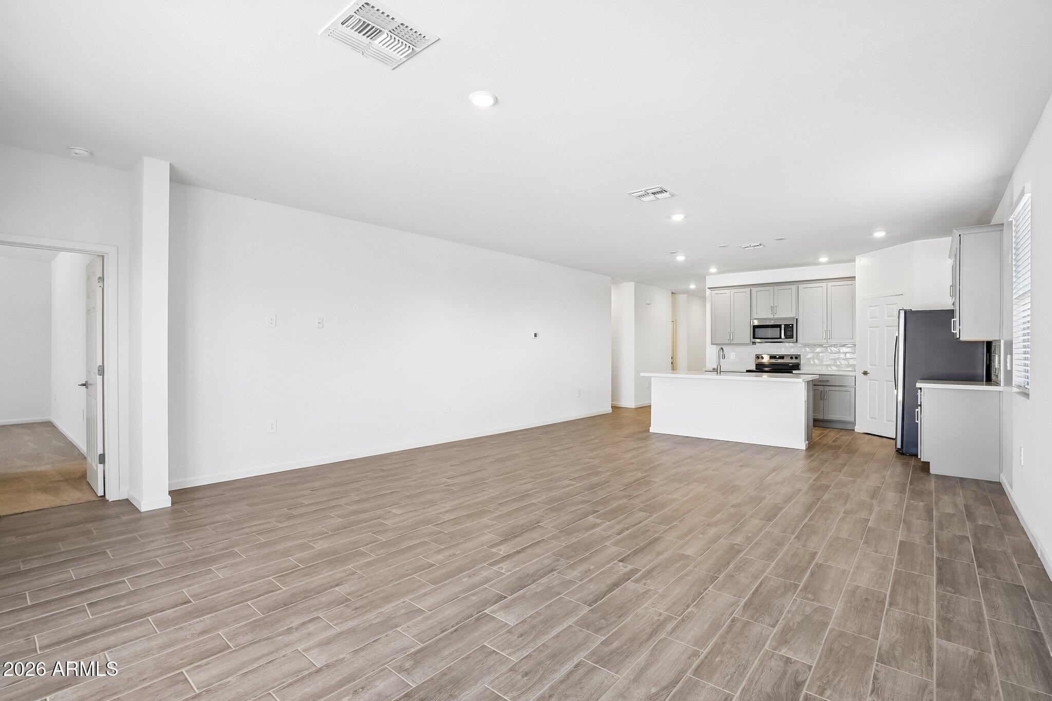 46930 W Reseda Lane