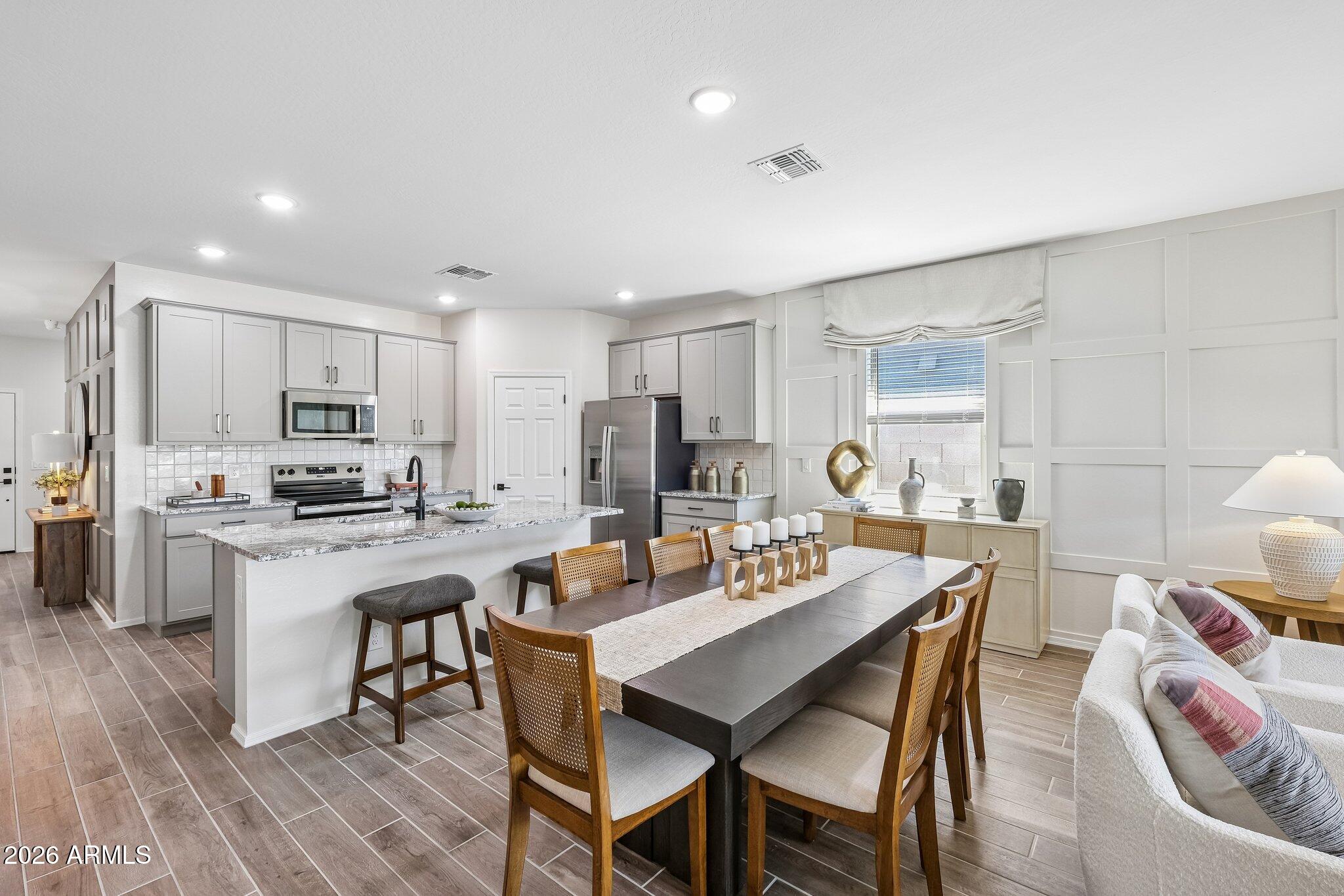 24075 W HUNTINGTON Drive