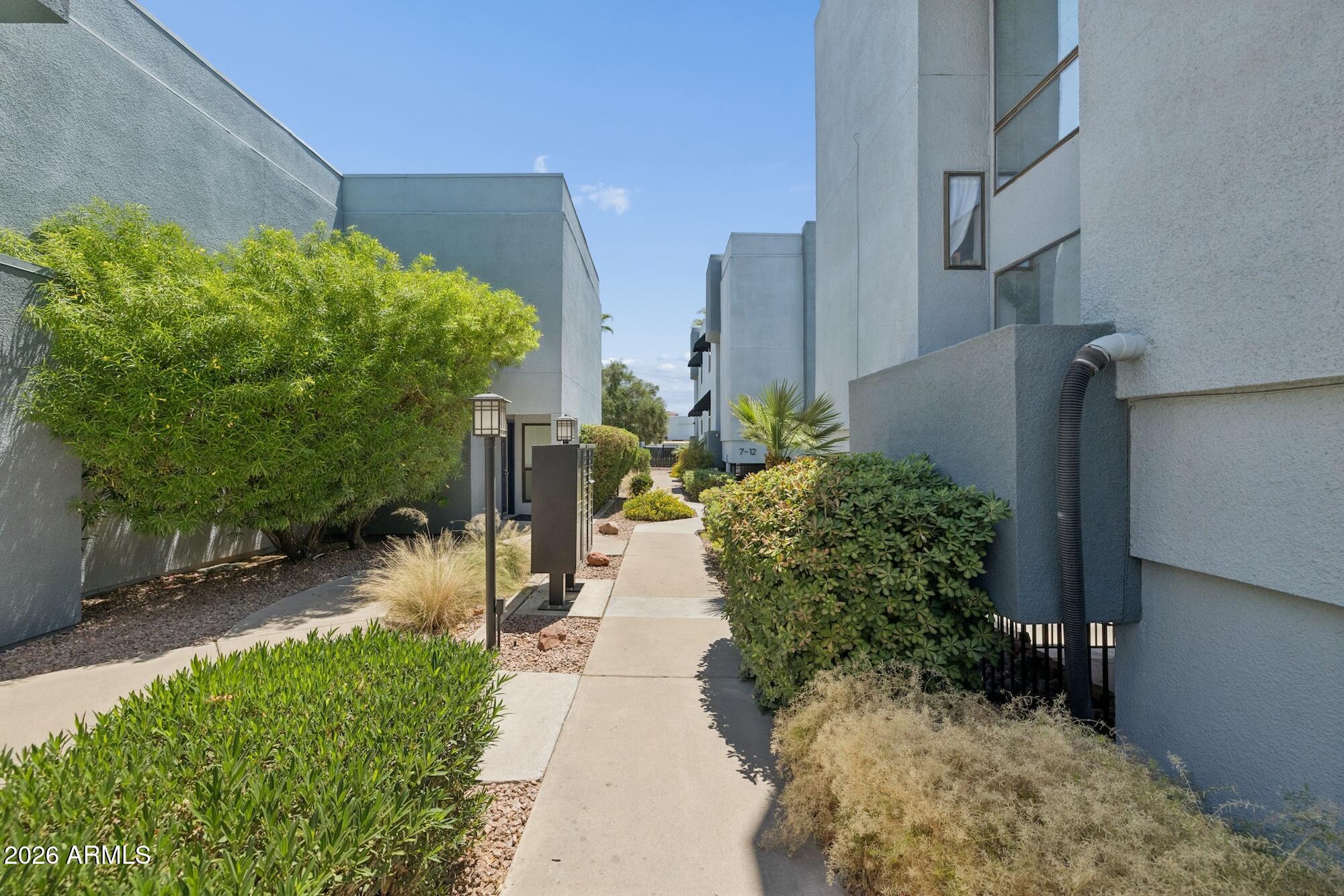 2 W GEORGIA Avenue 7