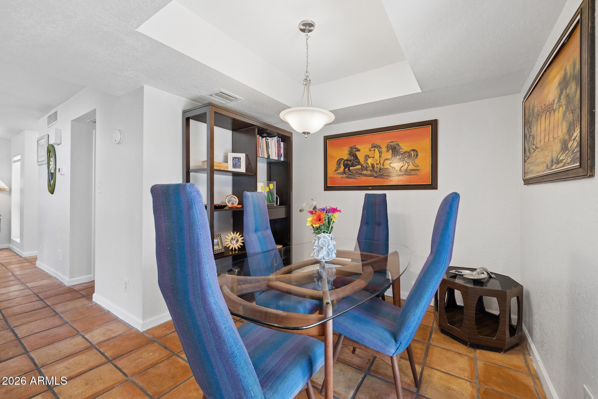 2 W GEORGIA Avenue 7