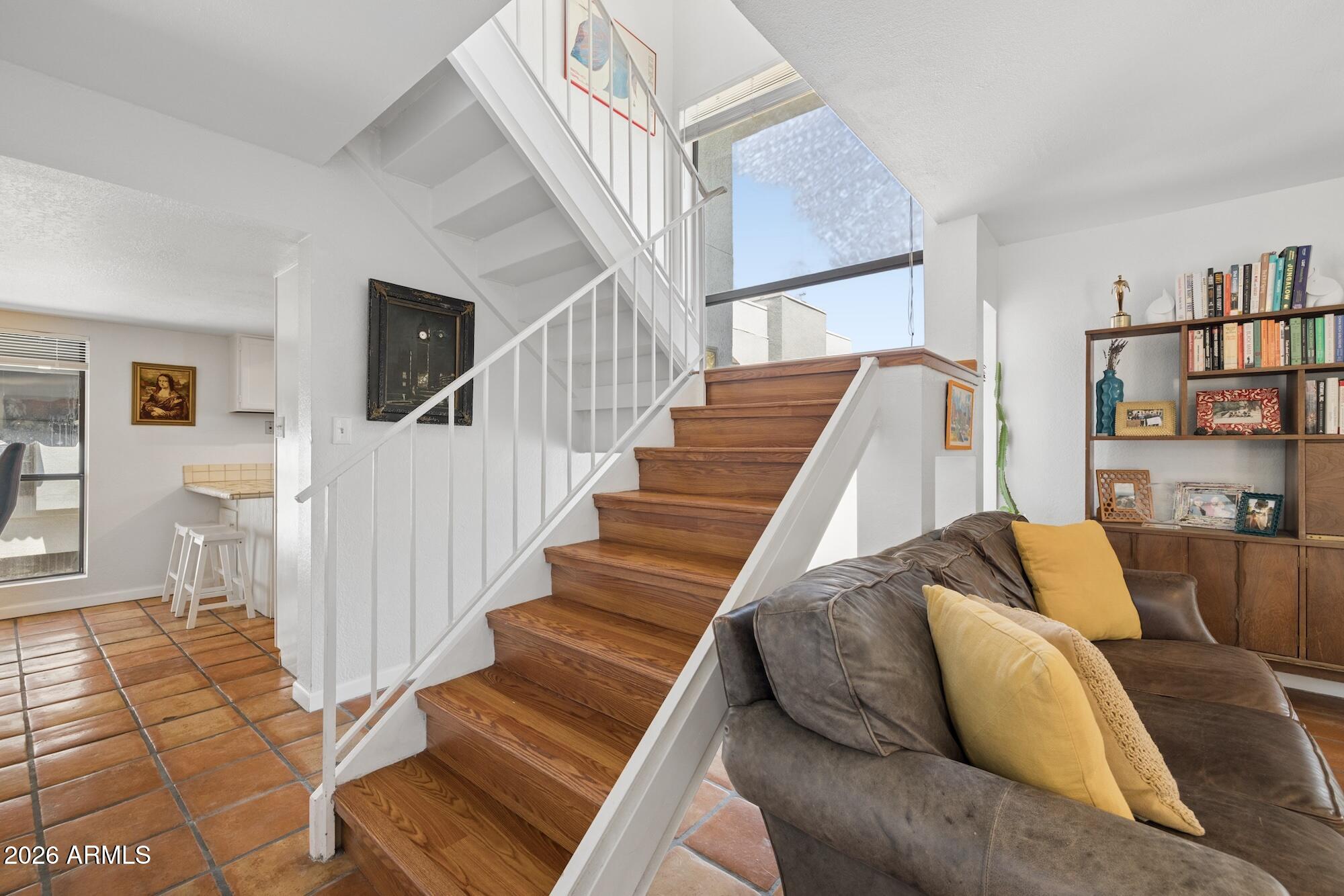 2 W GEORGIA Avenue 7