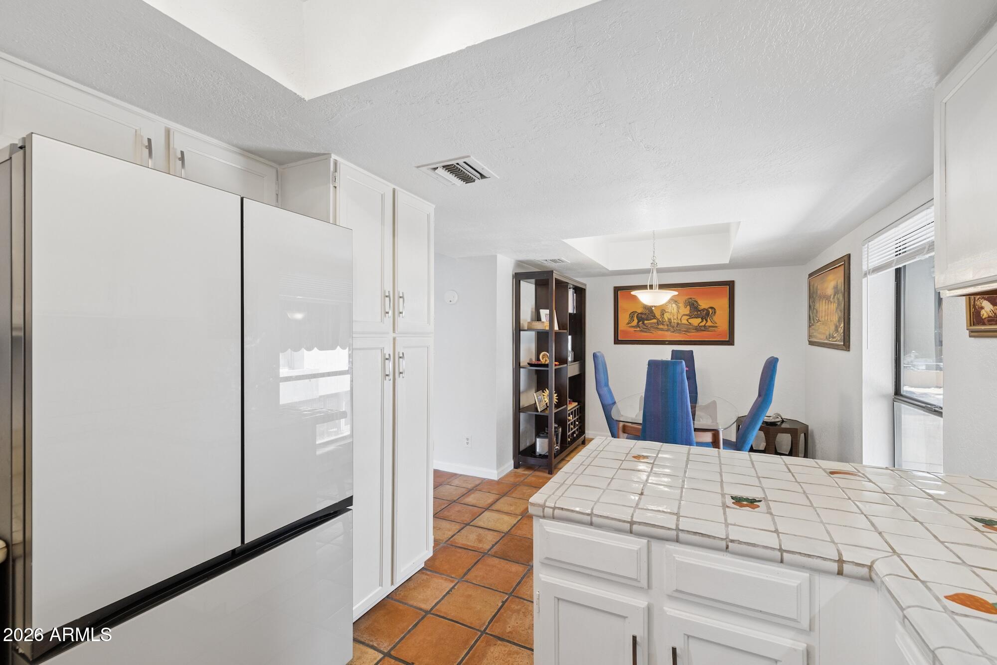 2 W GEORGIA Avenue 7