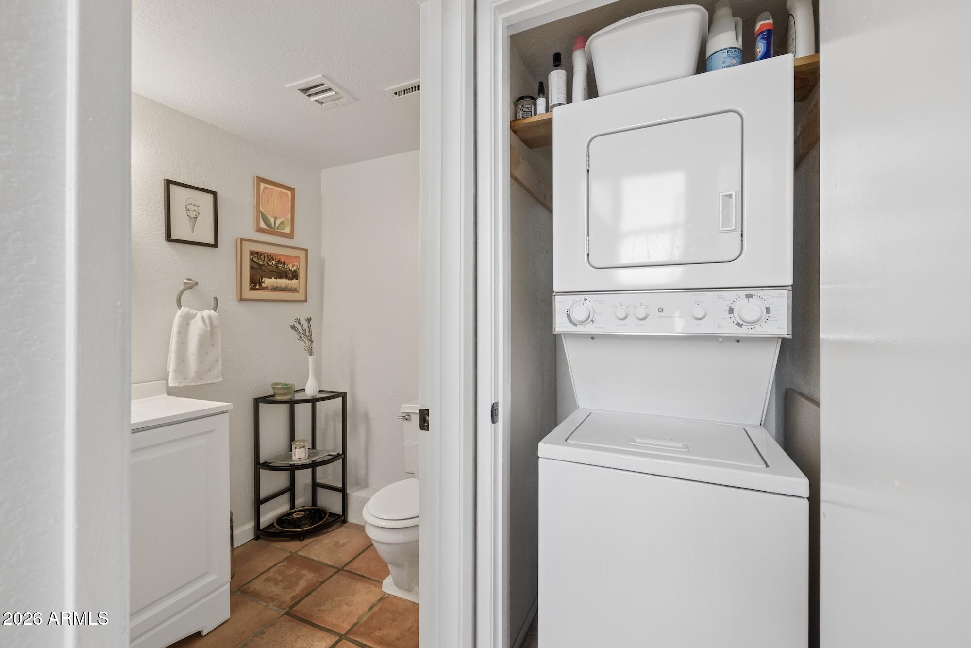 2 W GEORGIA Avenue 7