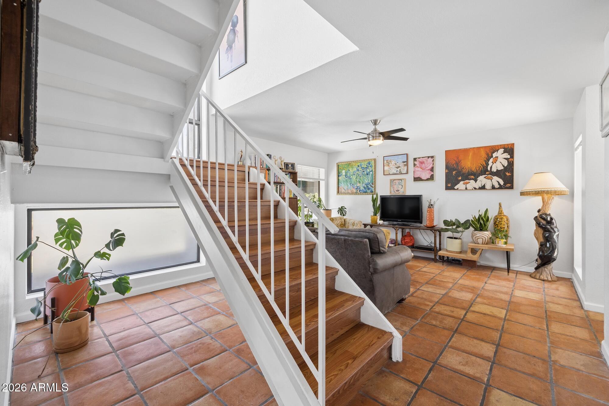 2 W GEORGIA Avenue 7