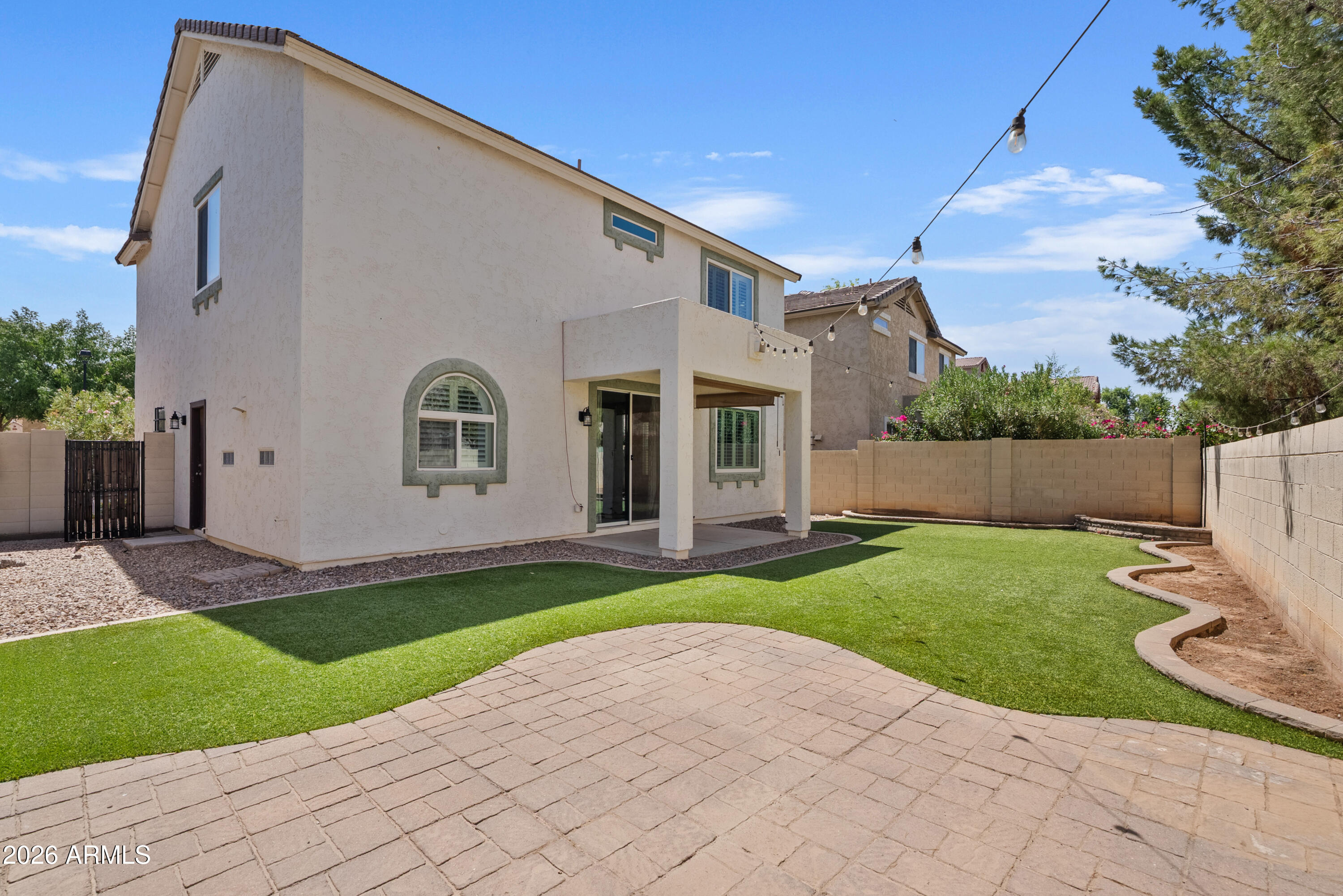 2058 S HERON Lane