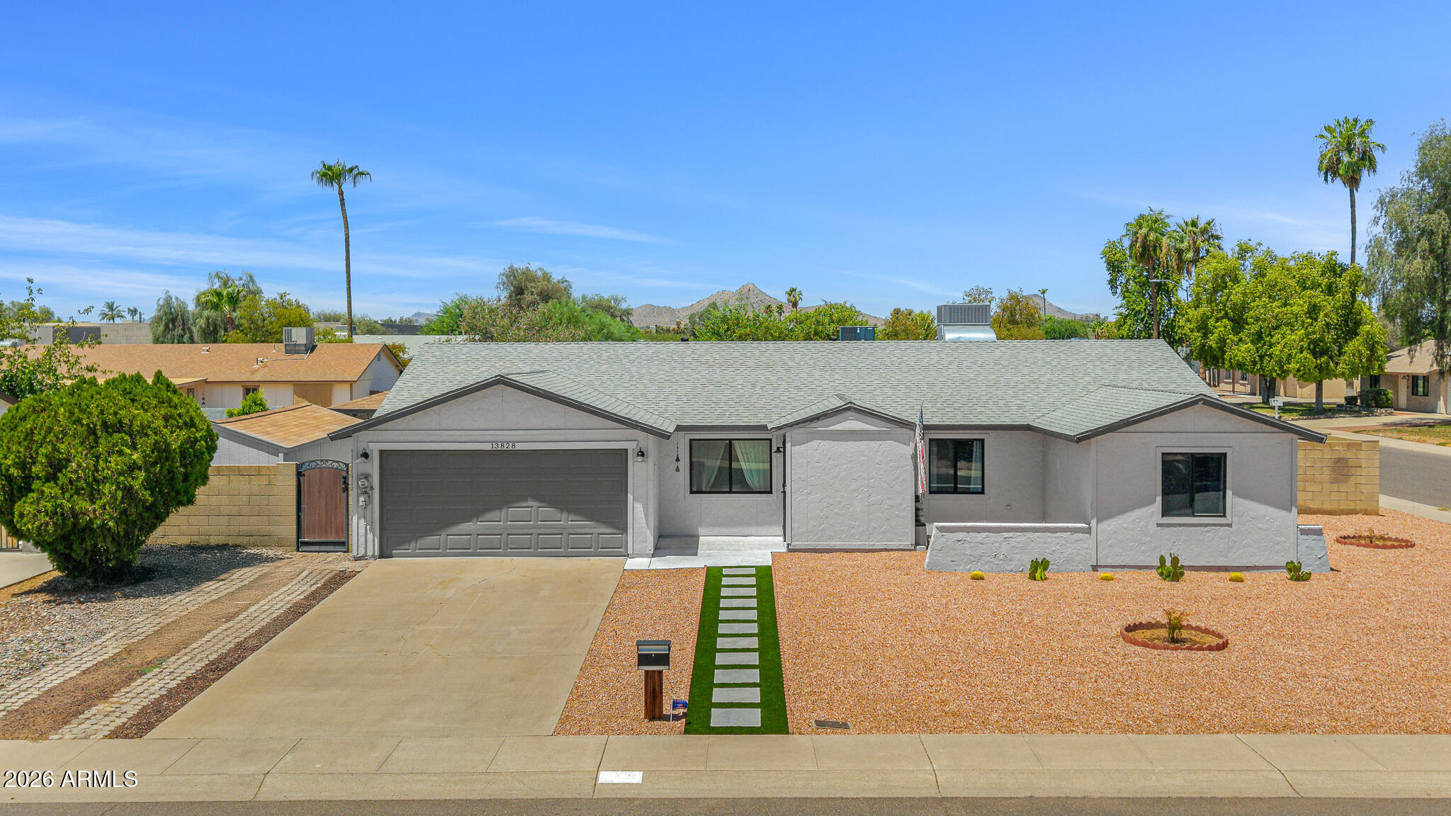 13828 N 41ST Place