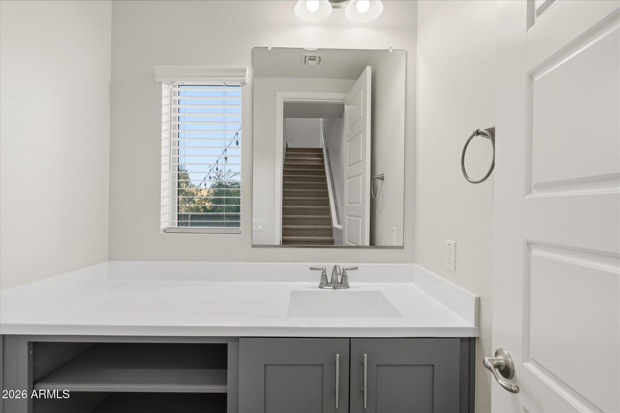 1949 W KINFIELD Trail