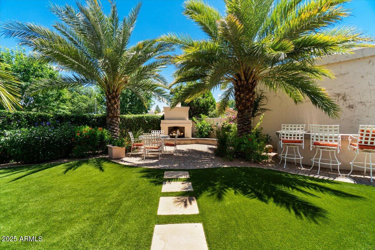 7799 E OAKSHORE Drive