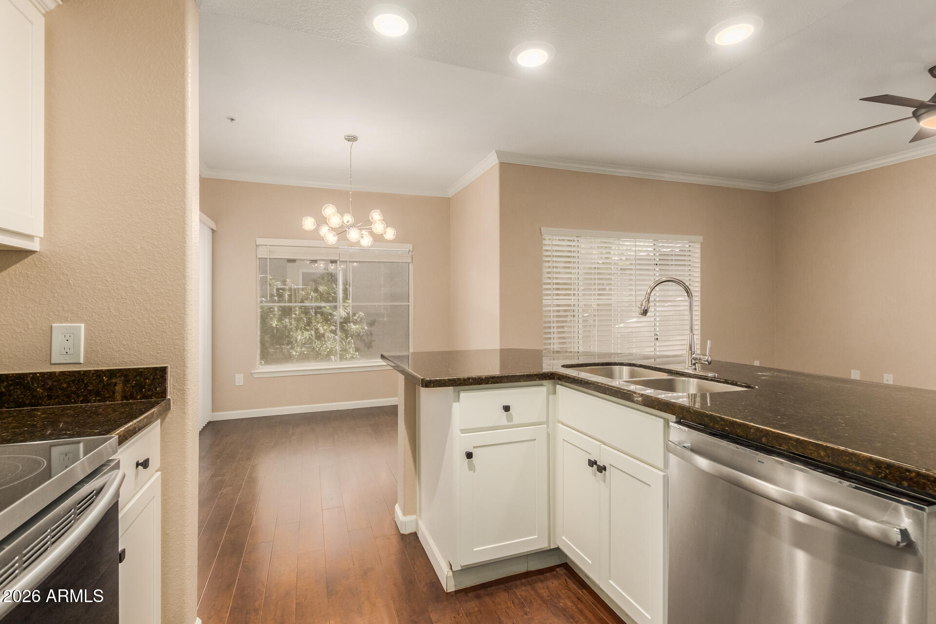 3236 E CHANDLER Boulevard 2088