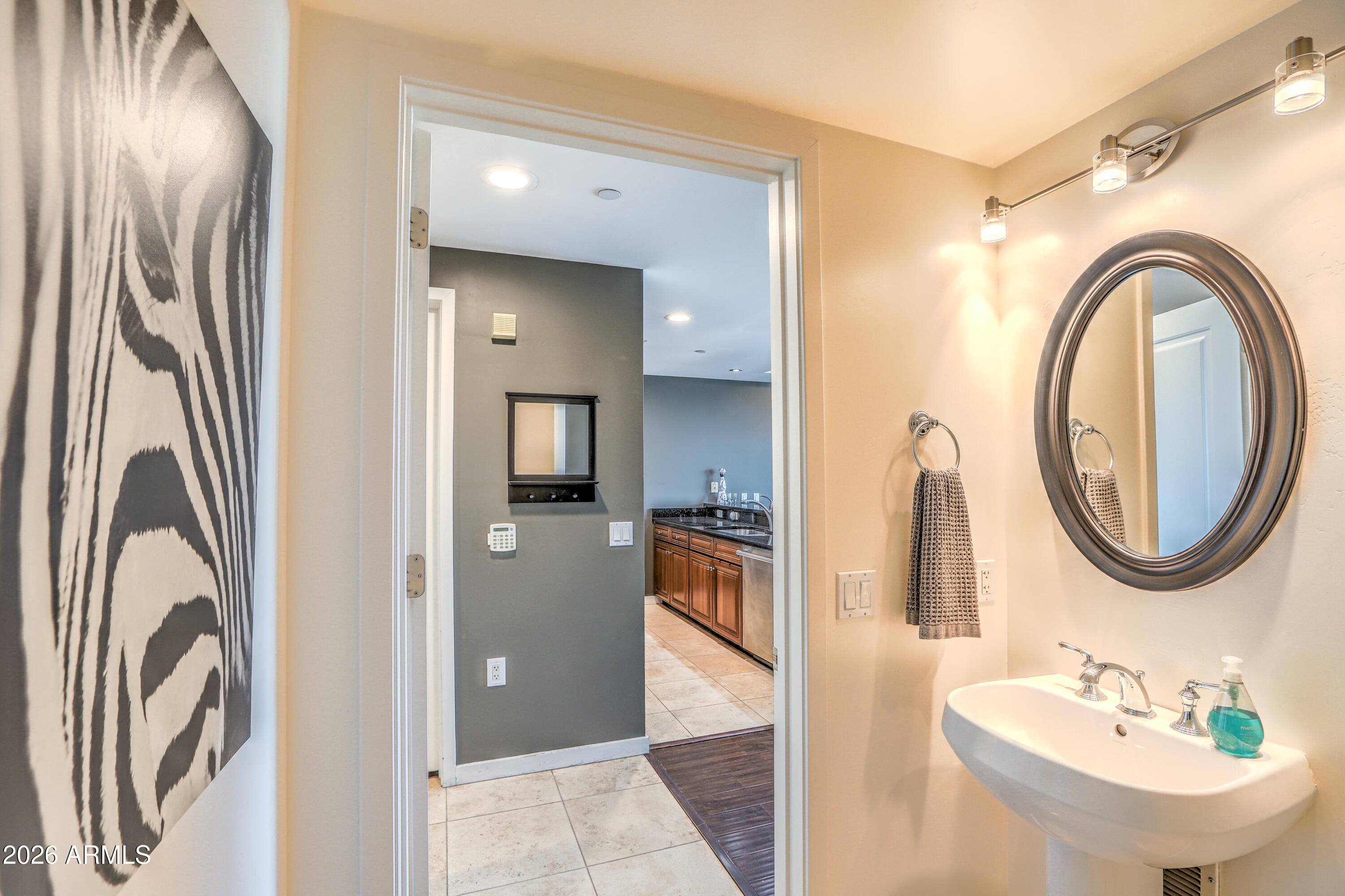 6803 E MAIN Street 4404