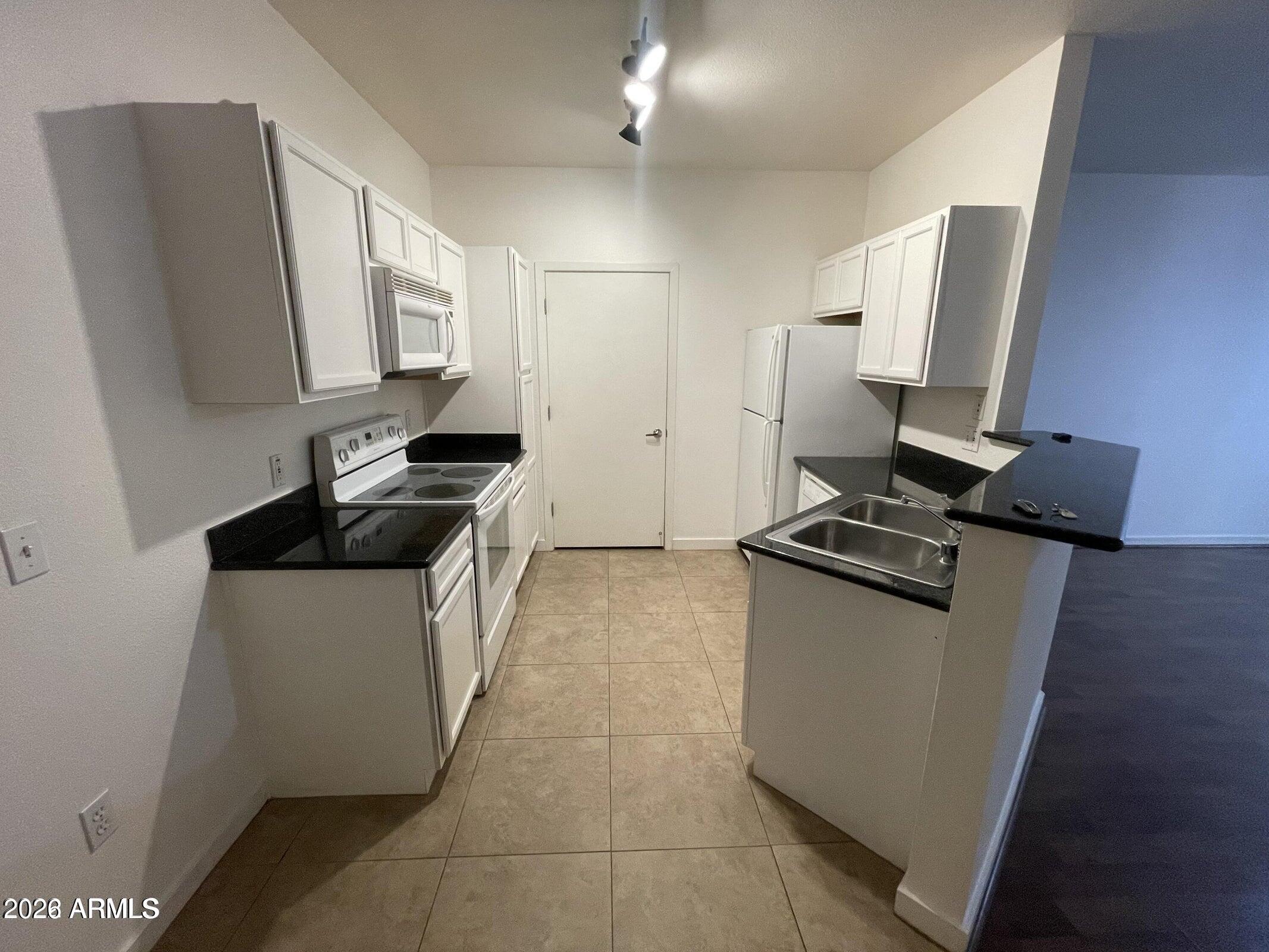 3633 N 3rd Avenue Unit 1094