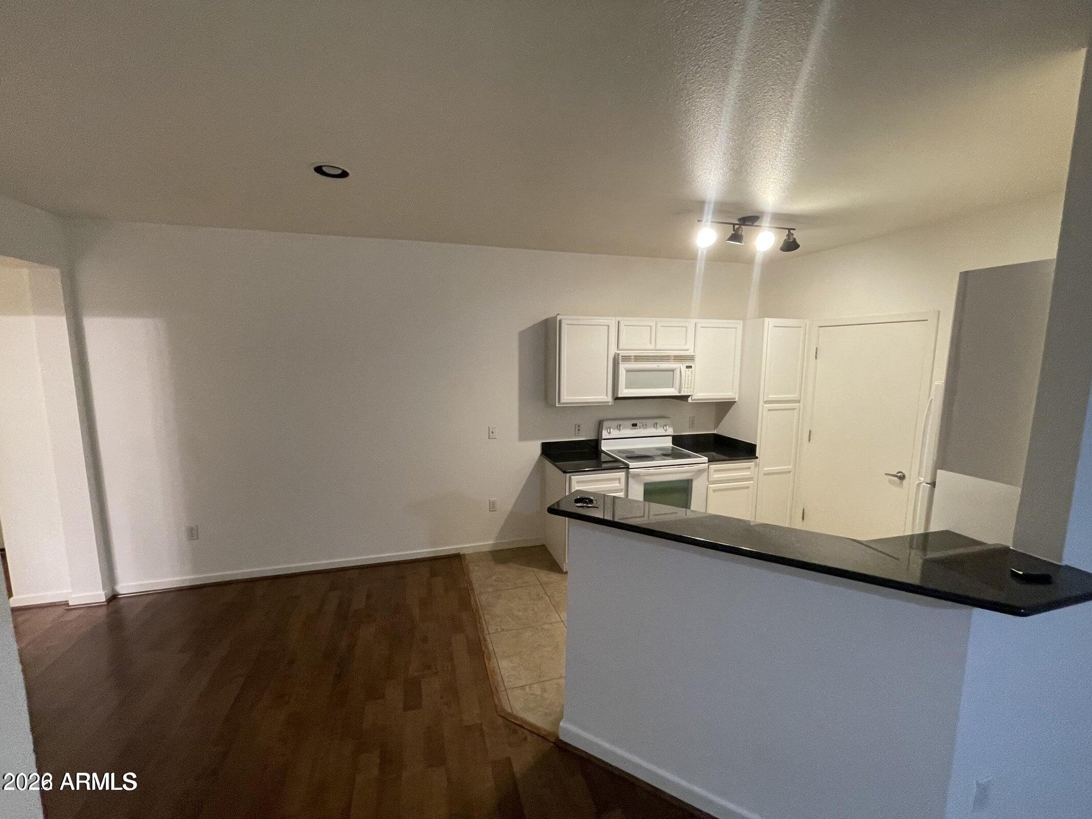 3633 N 3rd Avenue Unit 1094