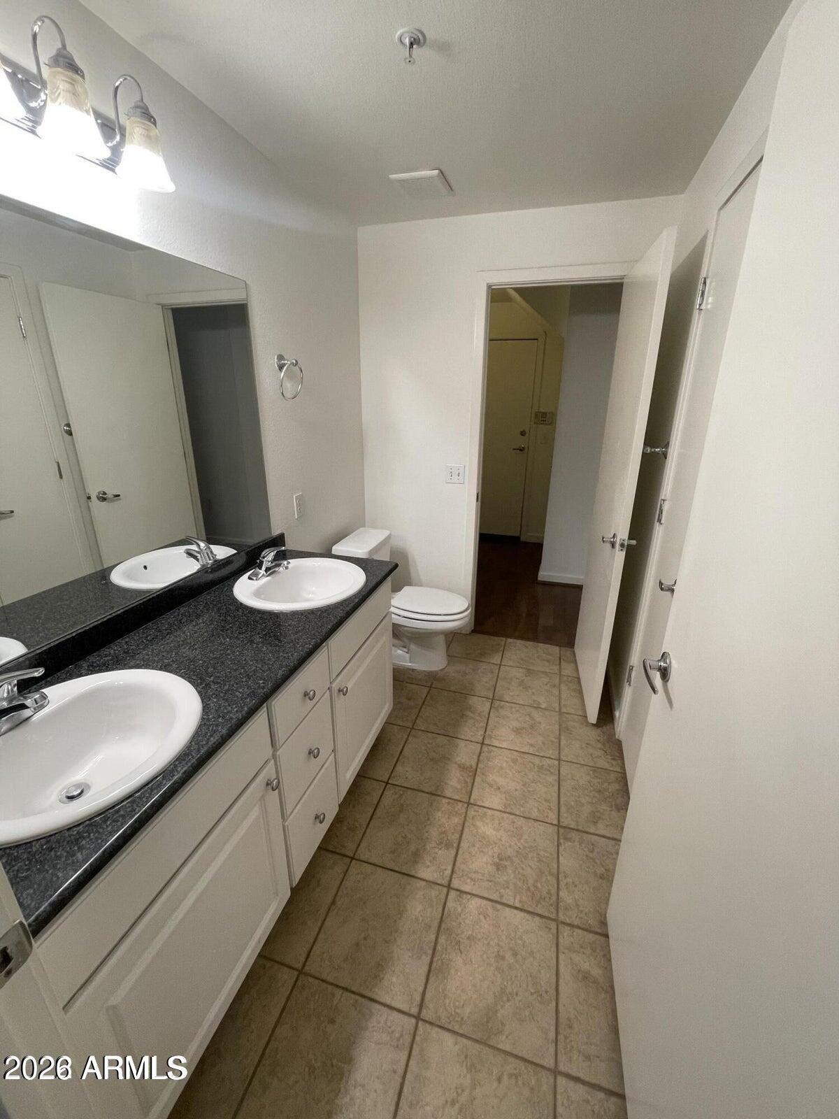 3633 N 3rd Avenue Unit 1094