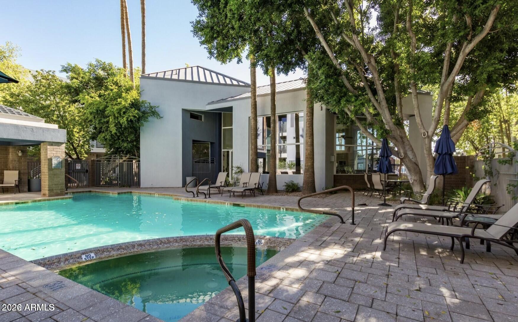 3633 N 3rd Avenue Unit 1094