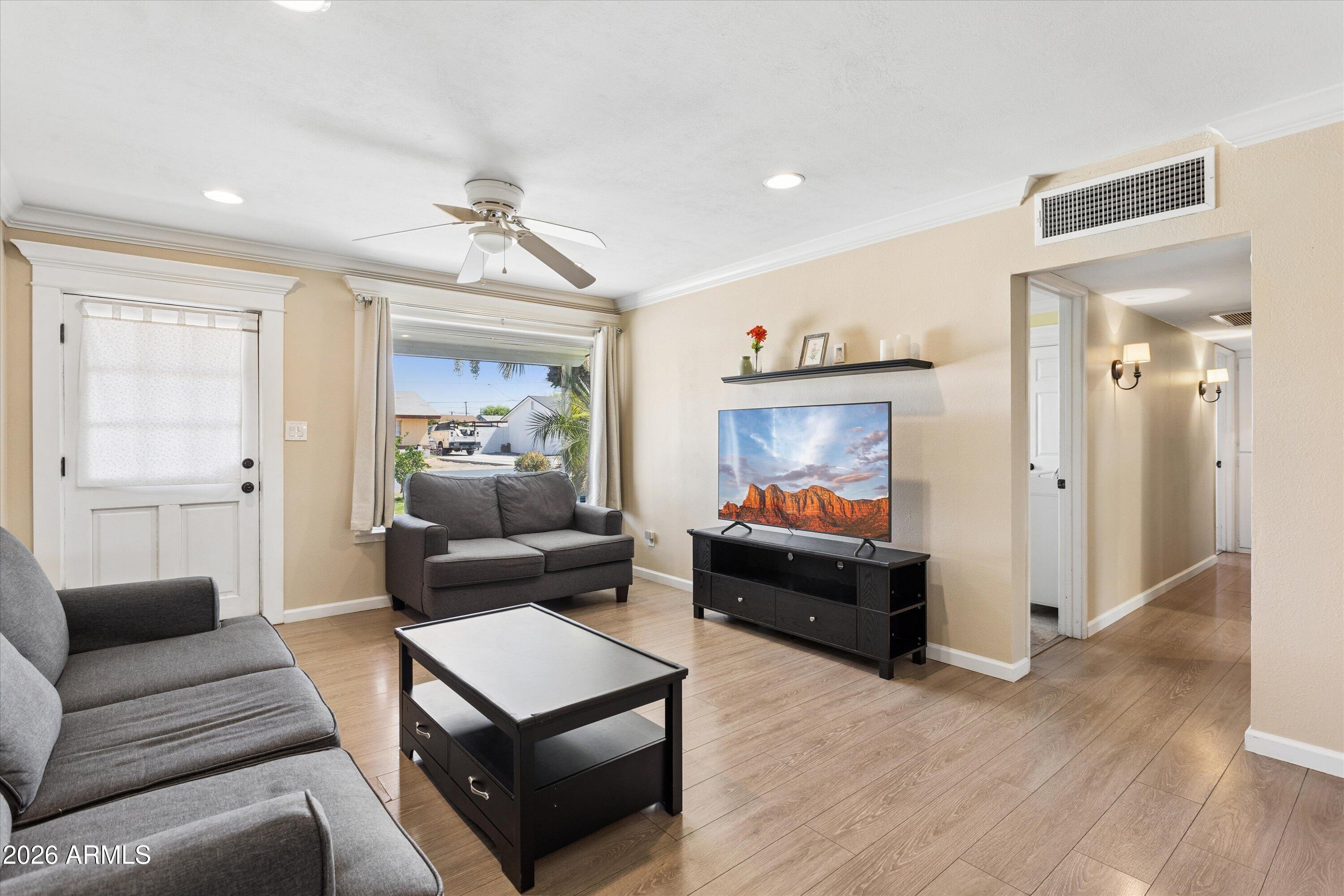 3323 E Palm Lane