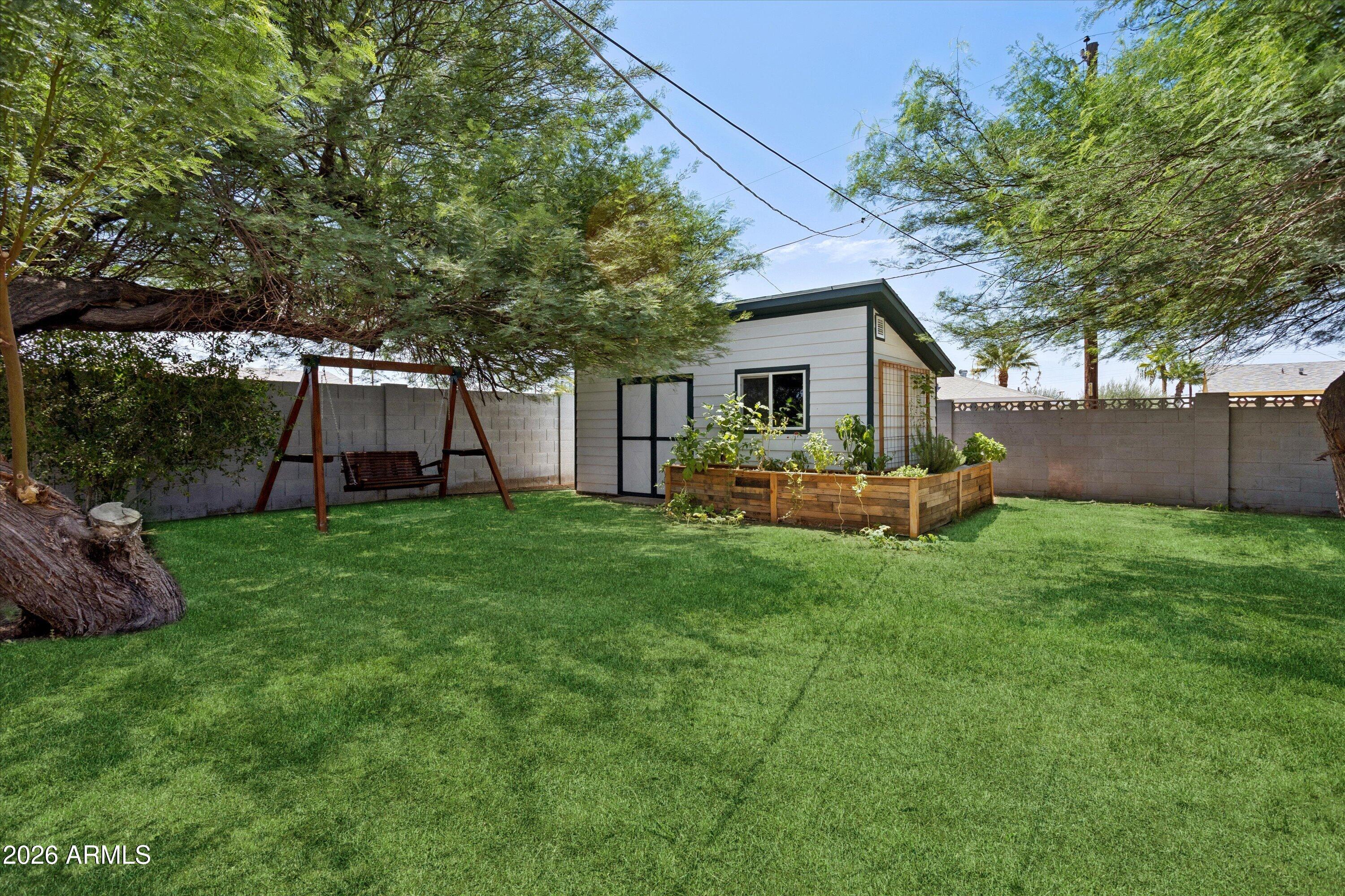 3323 E Palm Lane