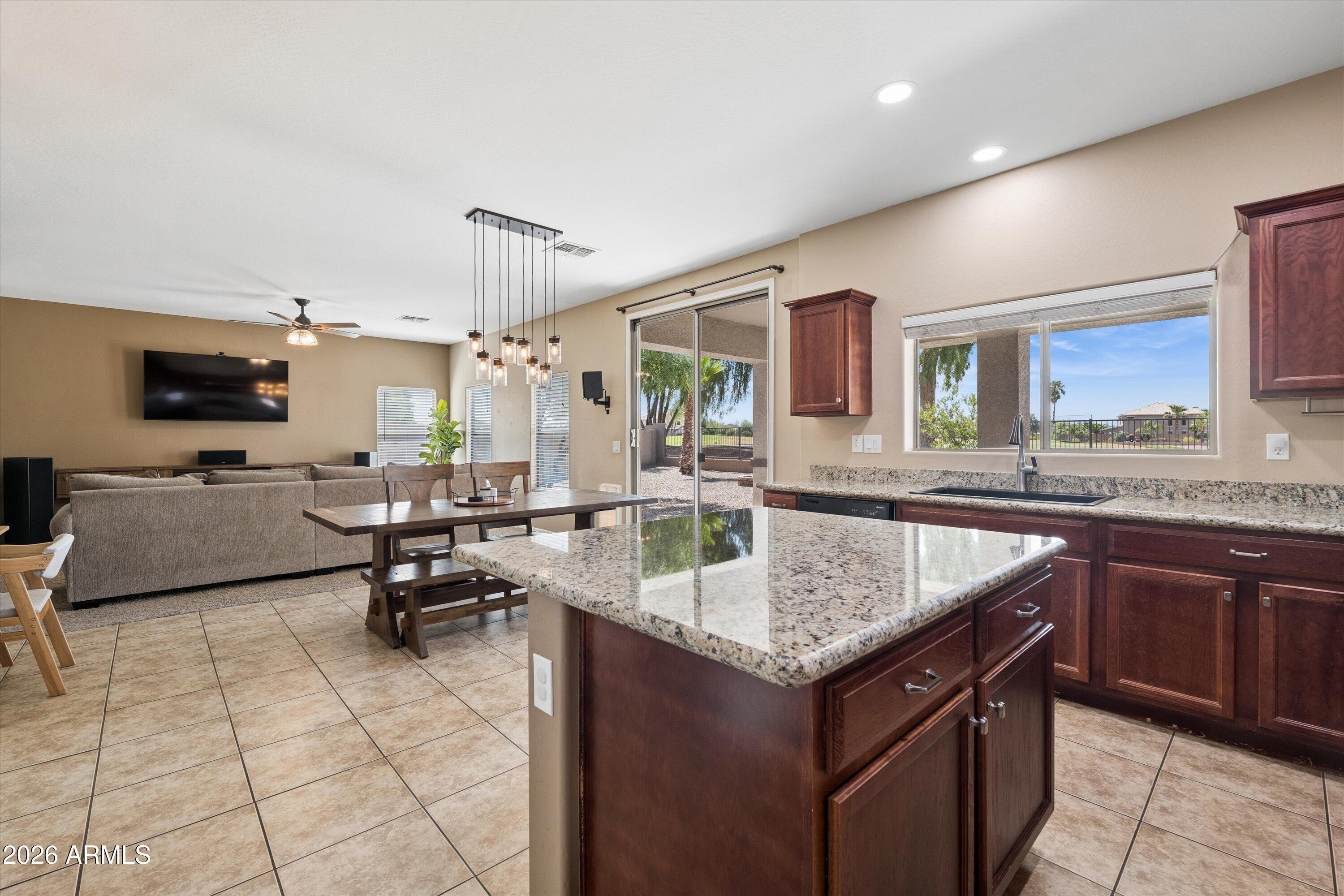 21910 E CREOSOTE Court