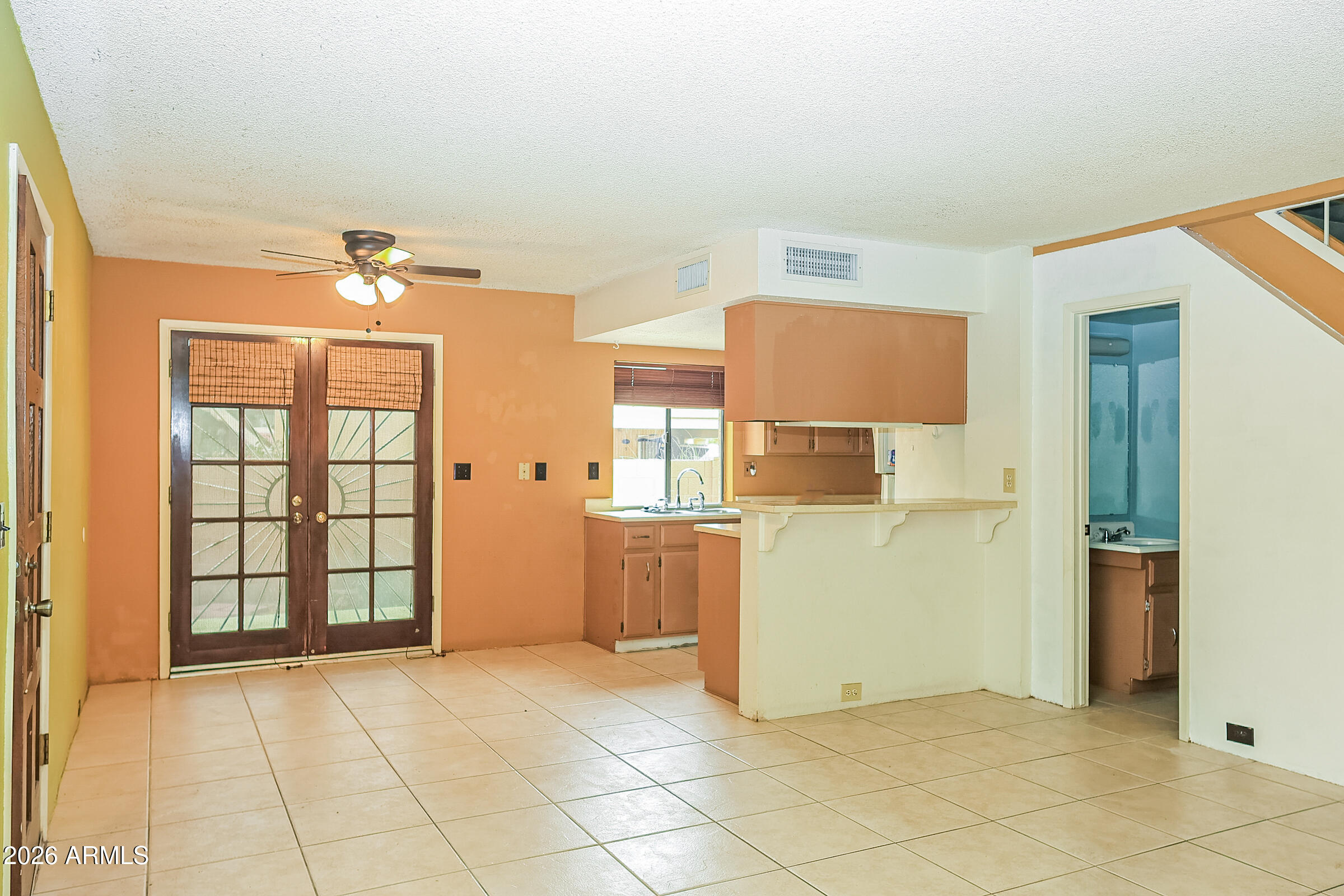 10407 N 11th Place 3