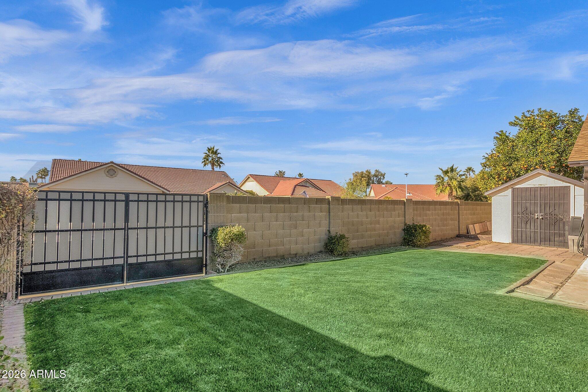 4307 E KAREN Drive