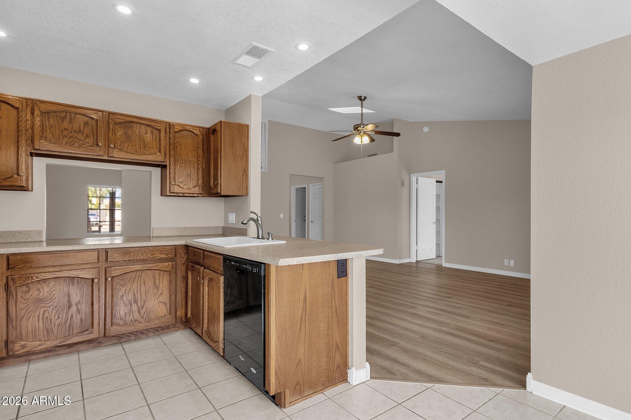 4307 E KAREN Drive